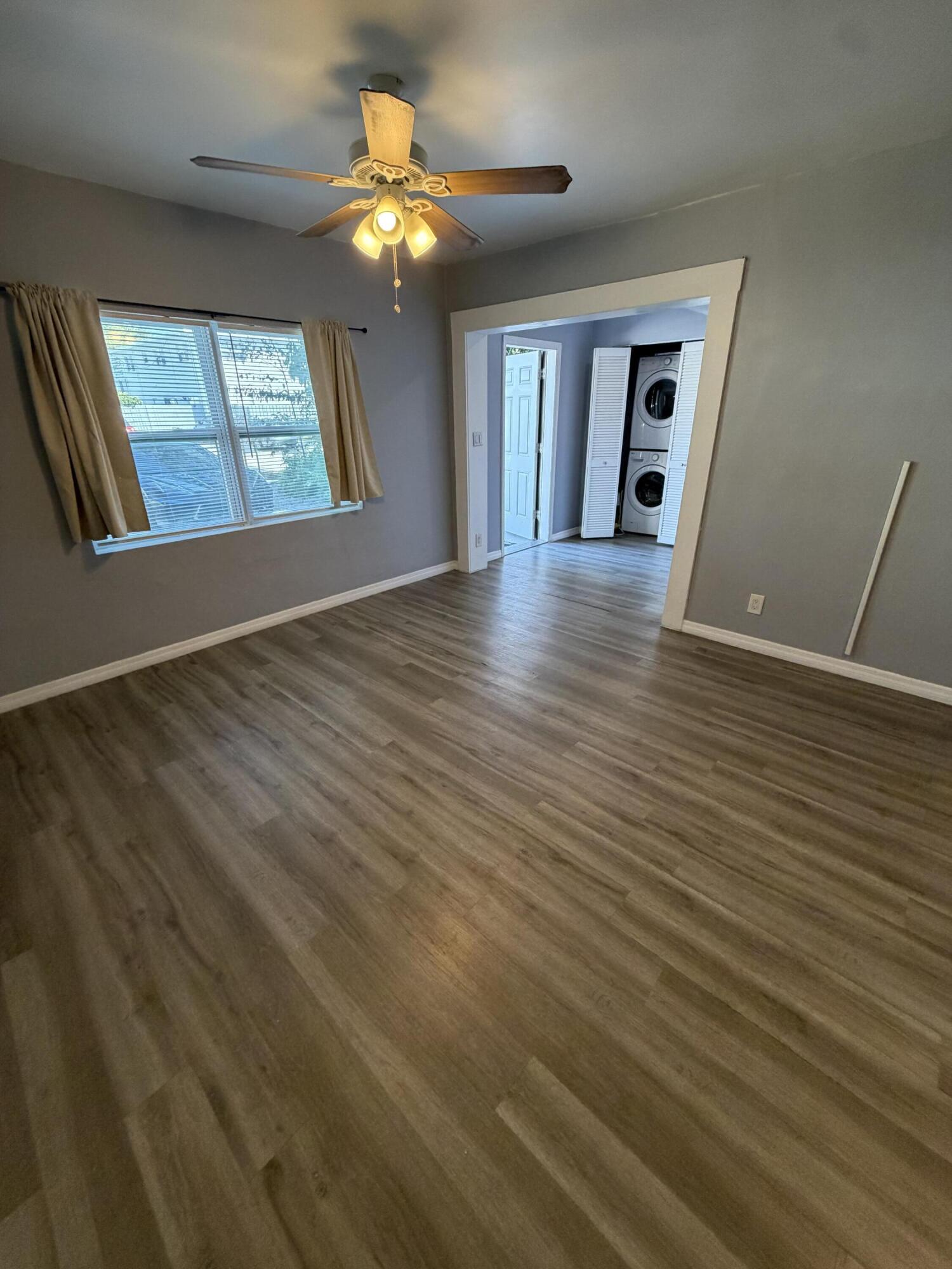 RIVERSIDE ADD AMEN PLAT - Residential Income