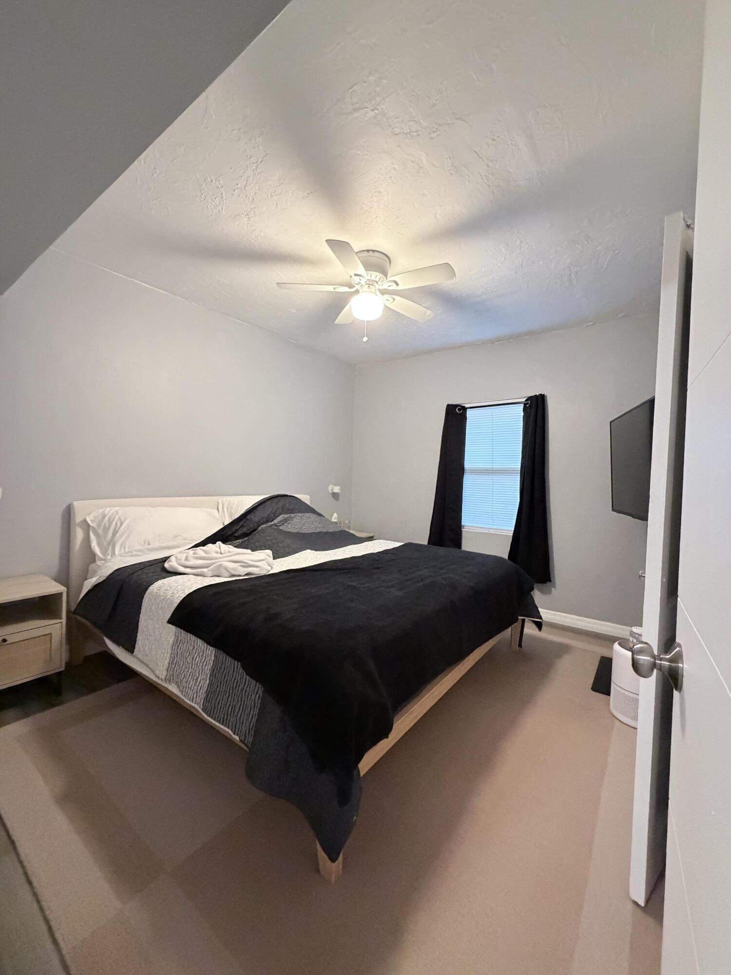 RIVERSIDE ADD AMEN PLAT - Residential Income