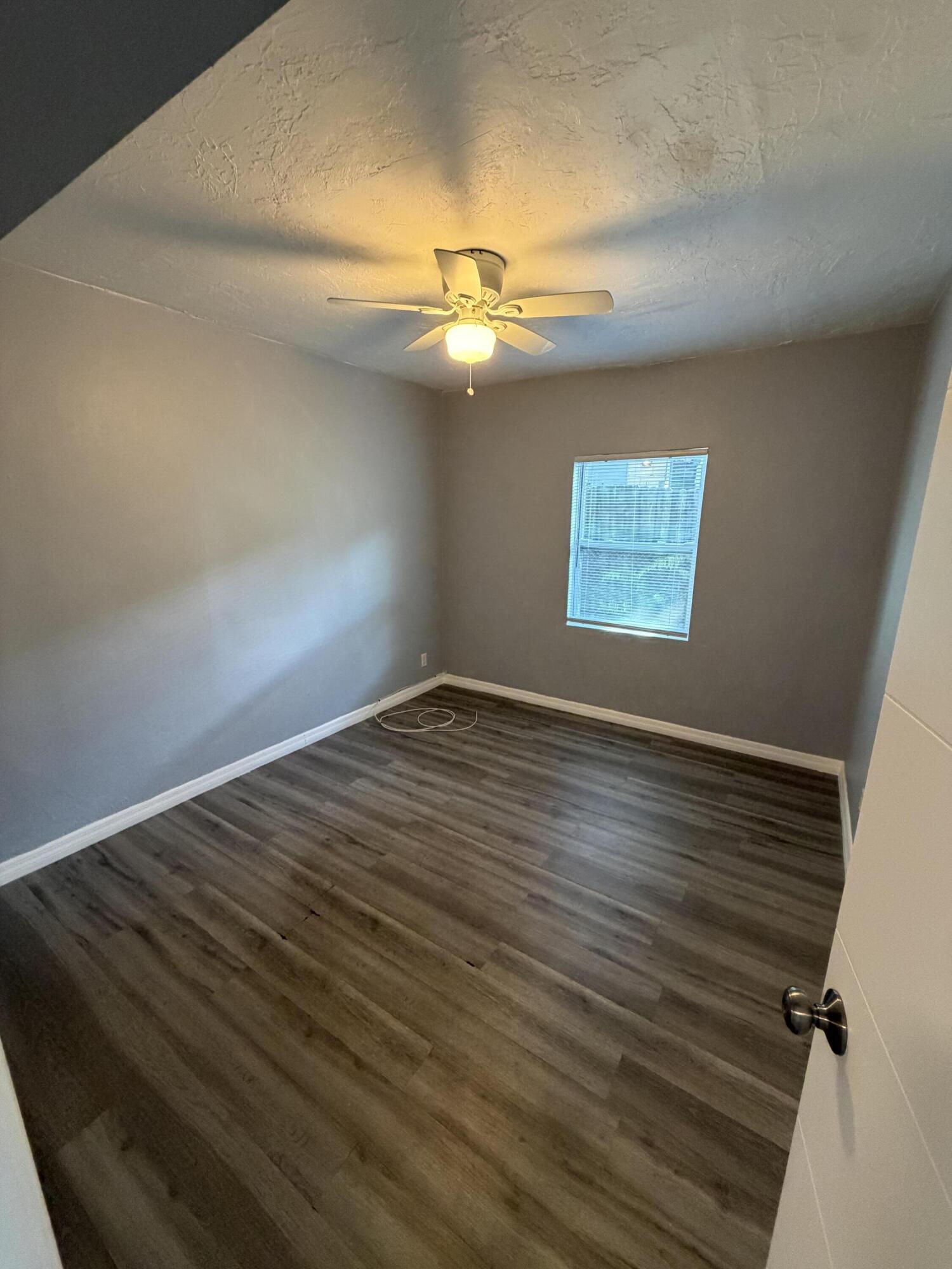 RIVERSIDE ADD AMEN PLAT - Residential Income