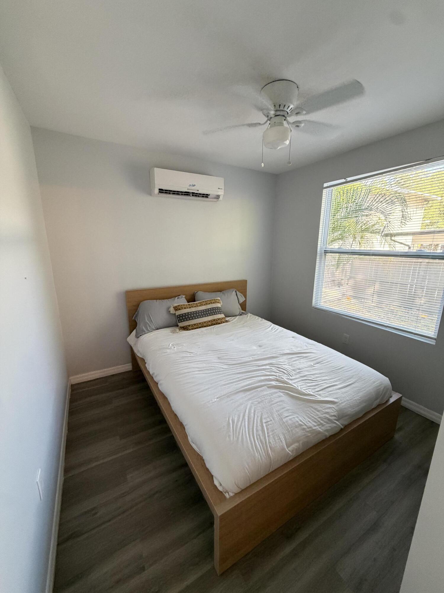 RIVERSIDE ADD AMEN PLAT - Residential Income