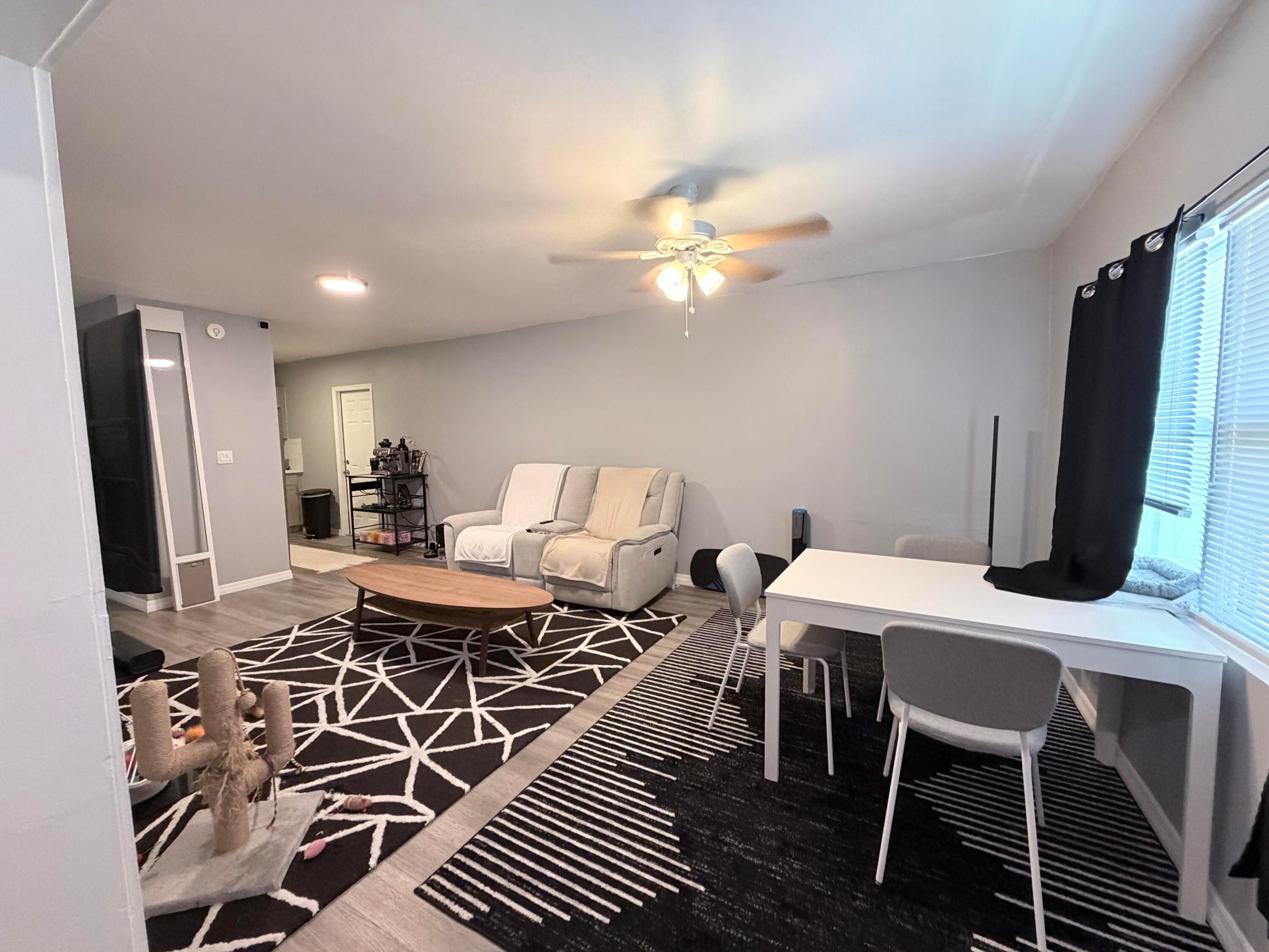 615 SW 14th Avenue 1-2