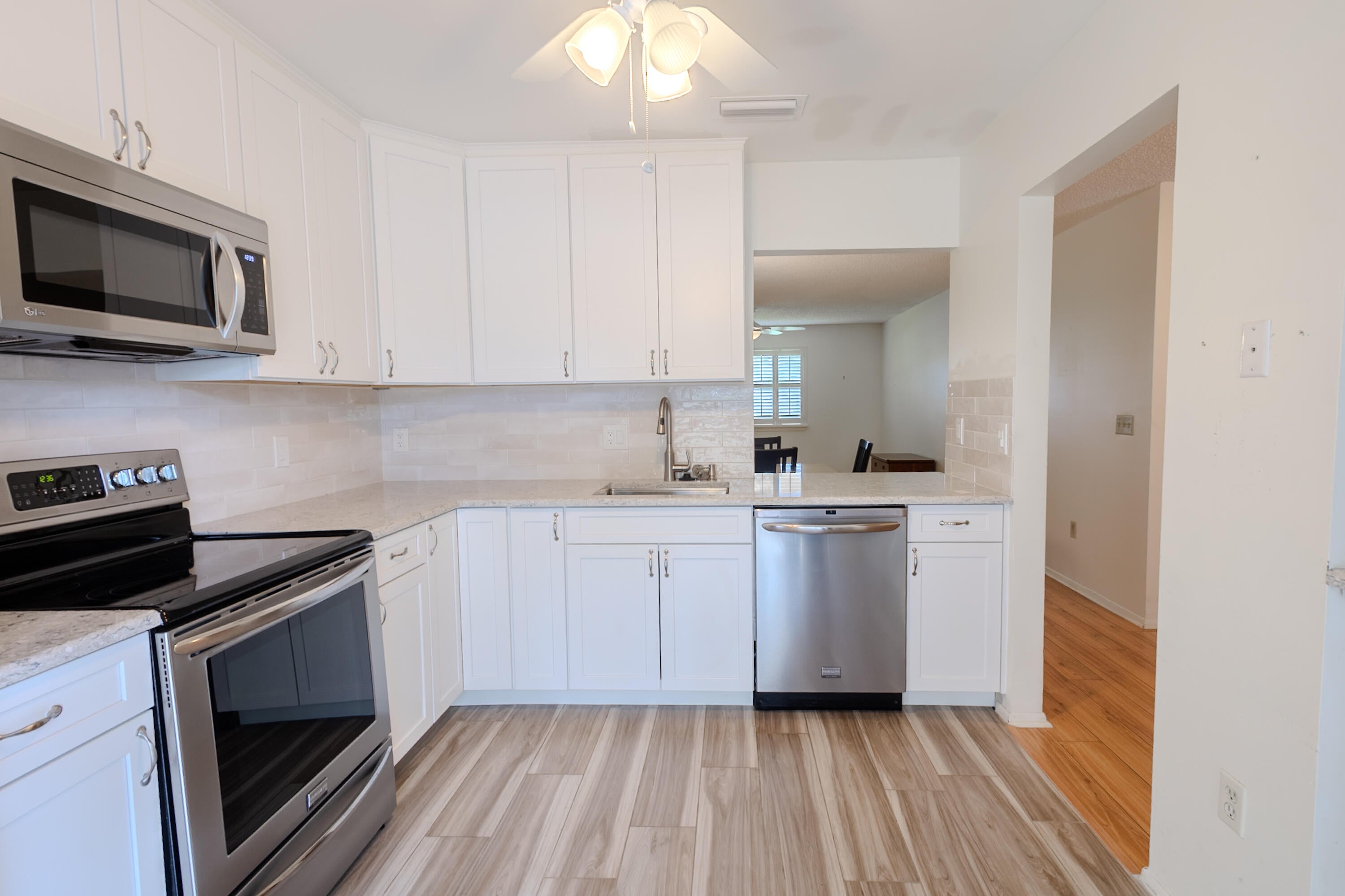 126 Manchineel Court, Royal Palm Beach FL 33411