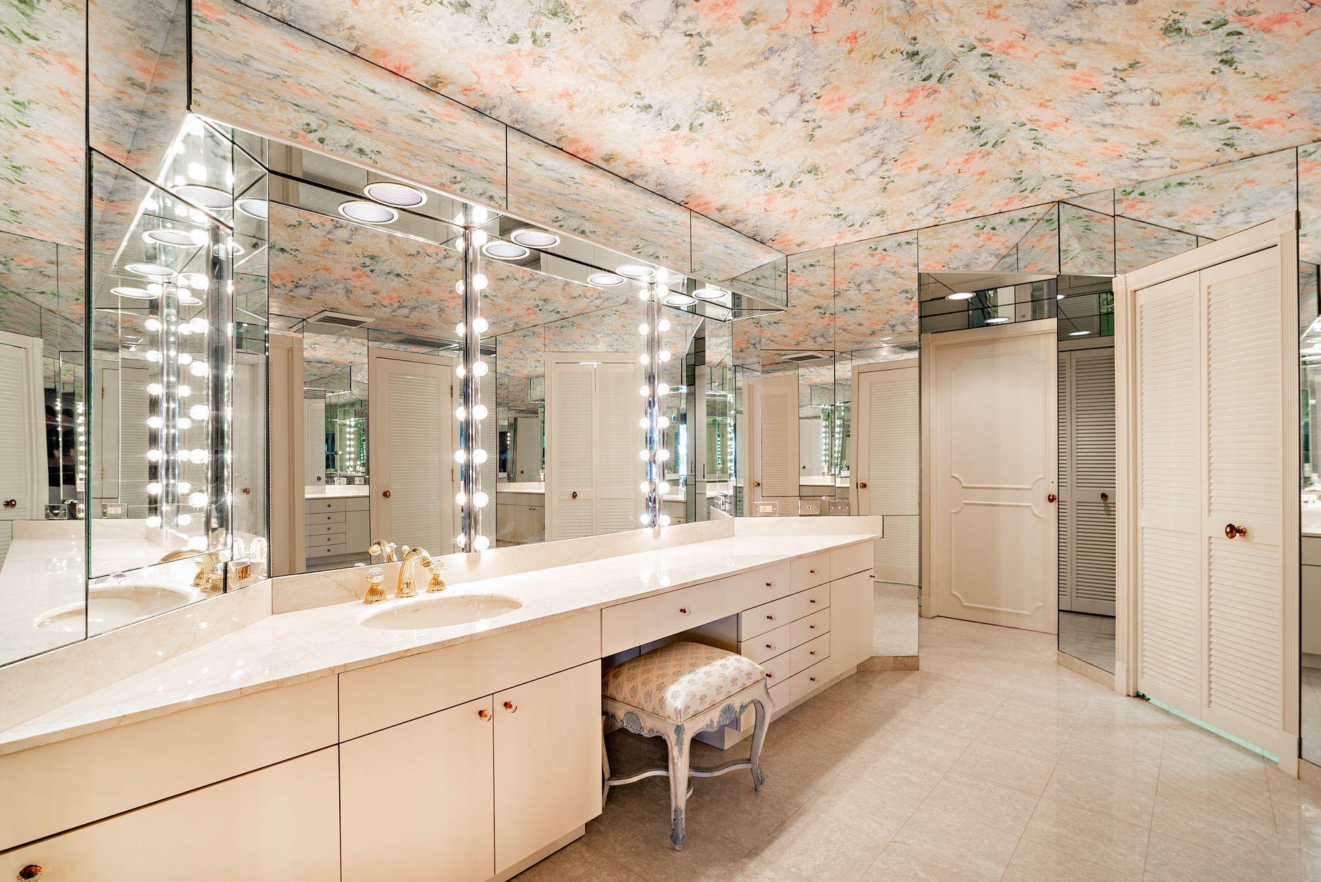 L'ERMITAGE PALM BEACH CONDO - Residential