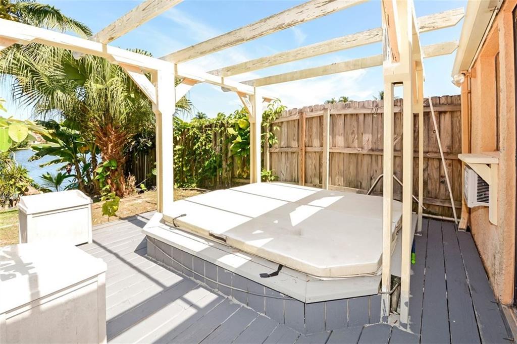 Woods Of Rolling Hills - Residential