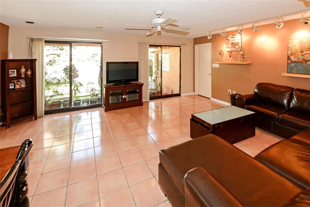 Woods Of Rolling Hills - Residential