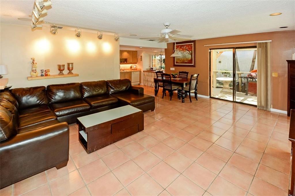 Woods Of Rolling Hills - Residential