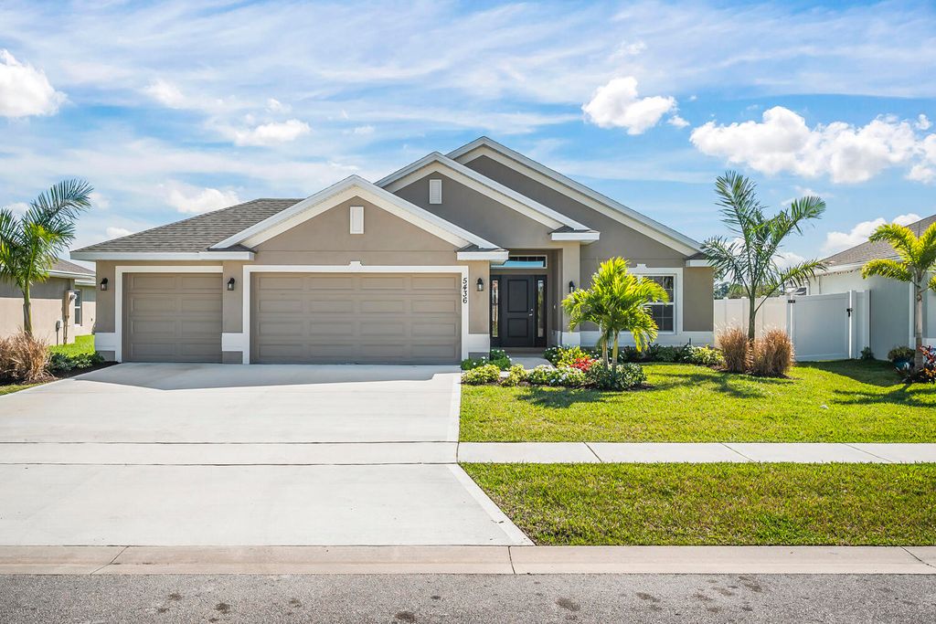 Photo of 5601 Lugo Street, Fort Pierce, FL 34951 (MLS # R11001176)