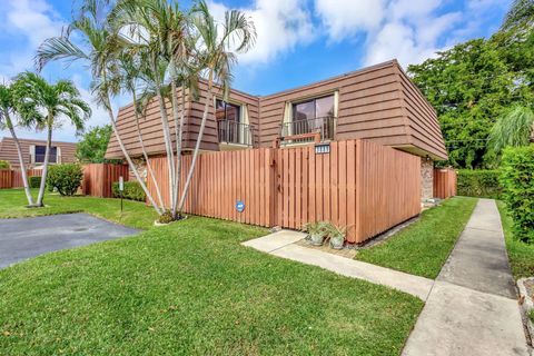 A home in Lake Worth