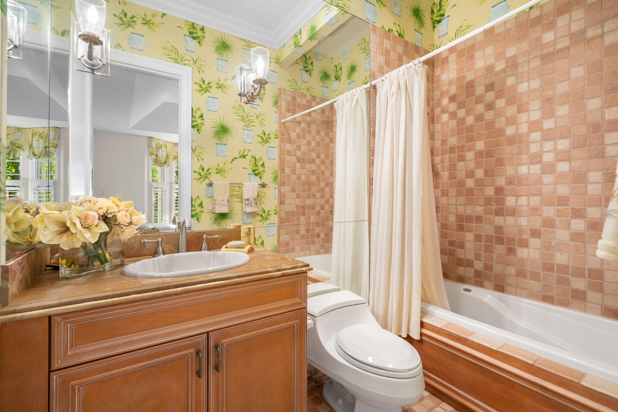 GRAHAM ECKES ACADEMY - Residential