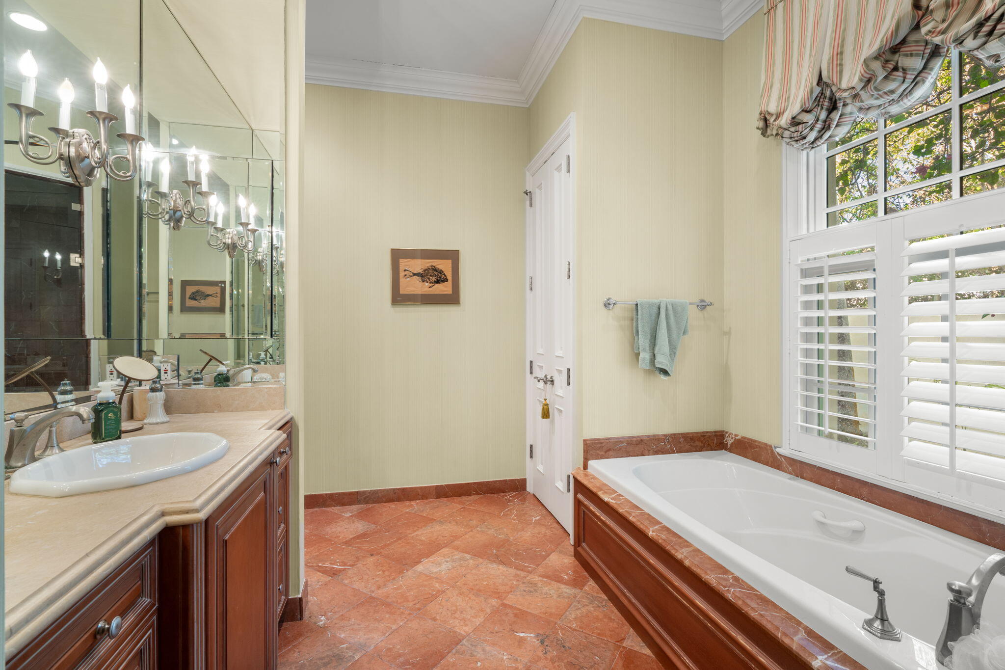 GRAHAM ECKES ACADEMY - Residential