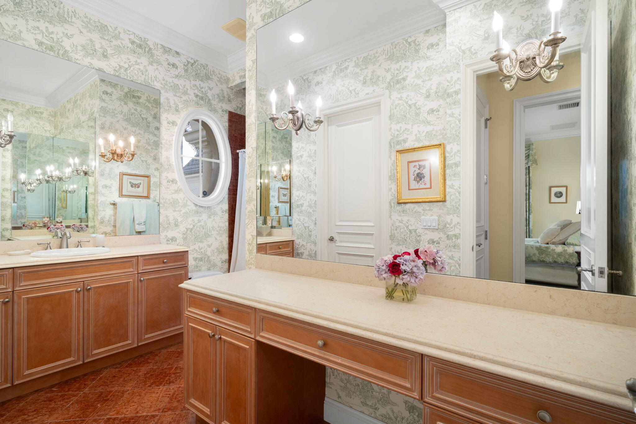 GRAHAM ECKES ACADEMY - Residential