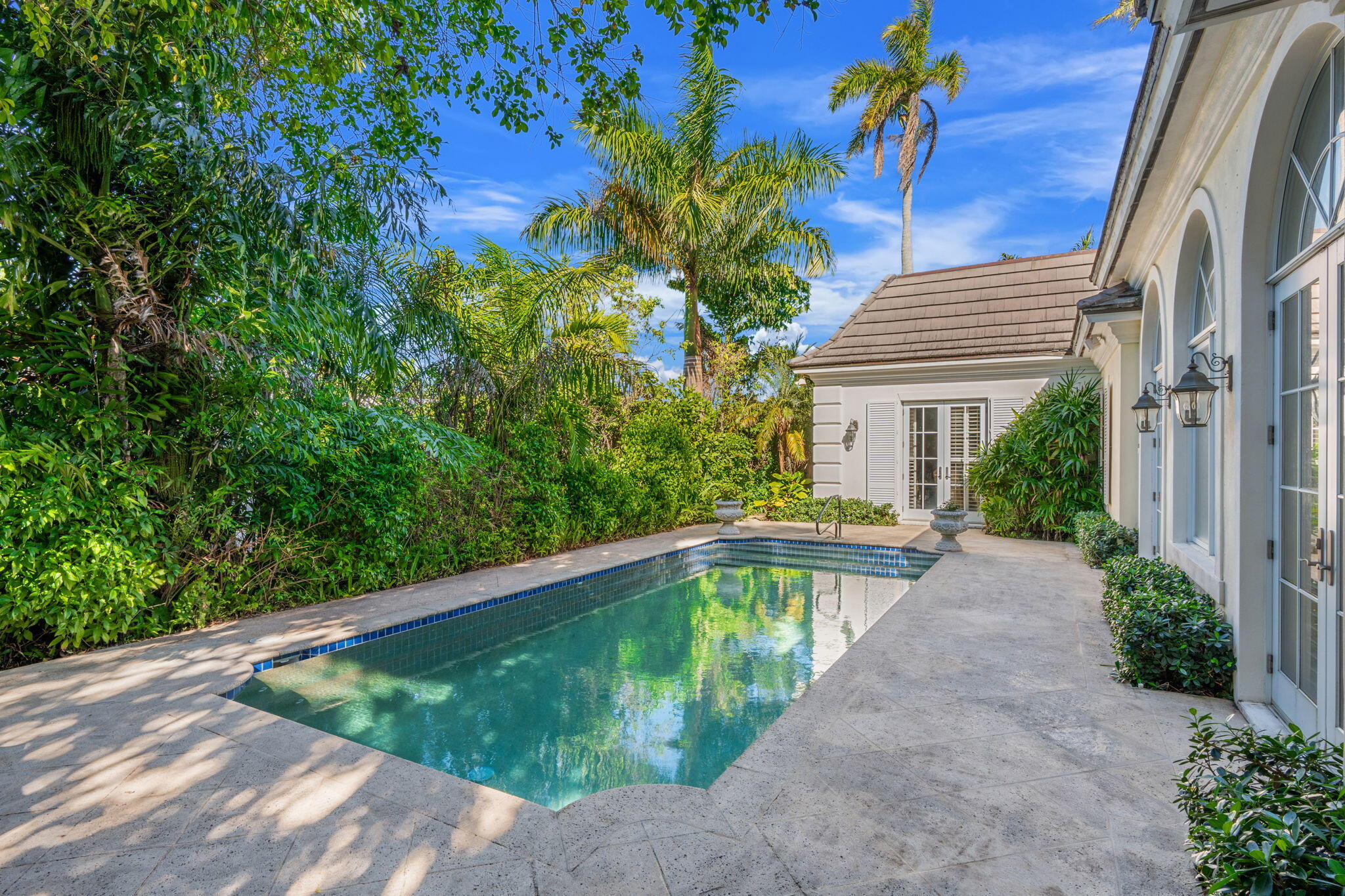 GRAHAM ECKES ACADEMY - Residential