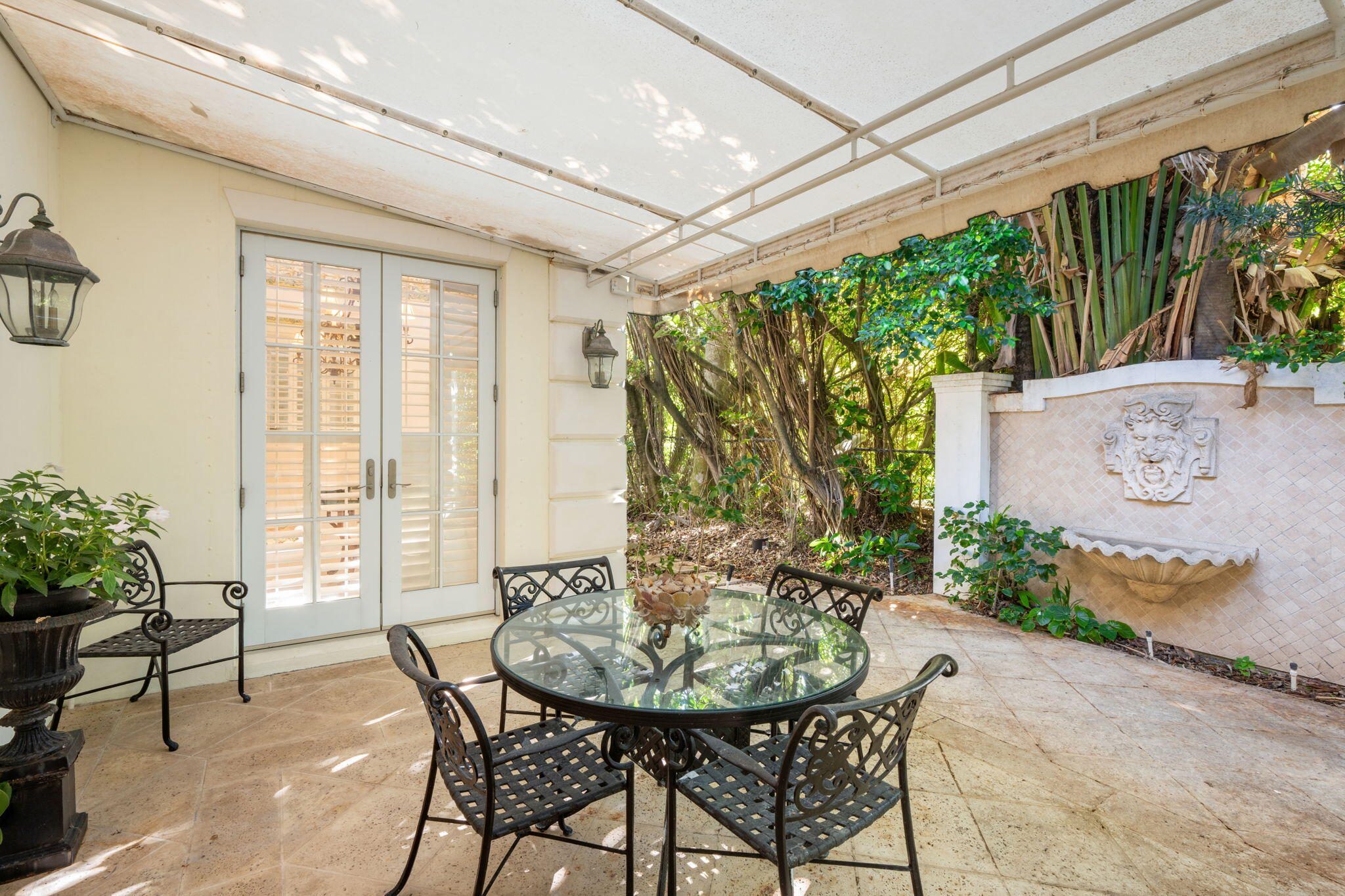 GRAHAM ECKES ACADEMY - Residential