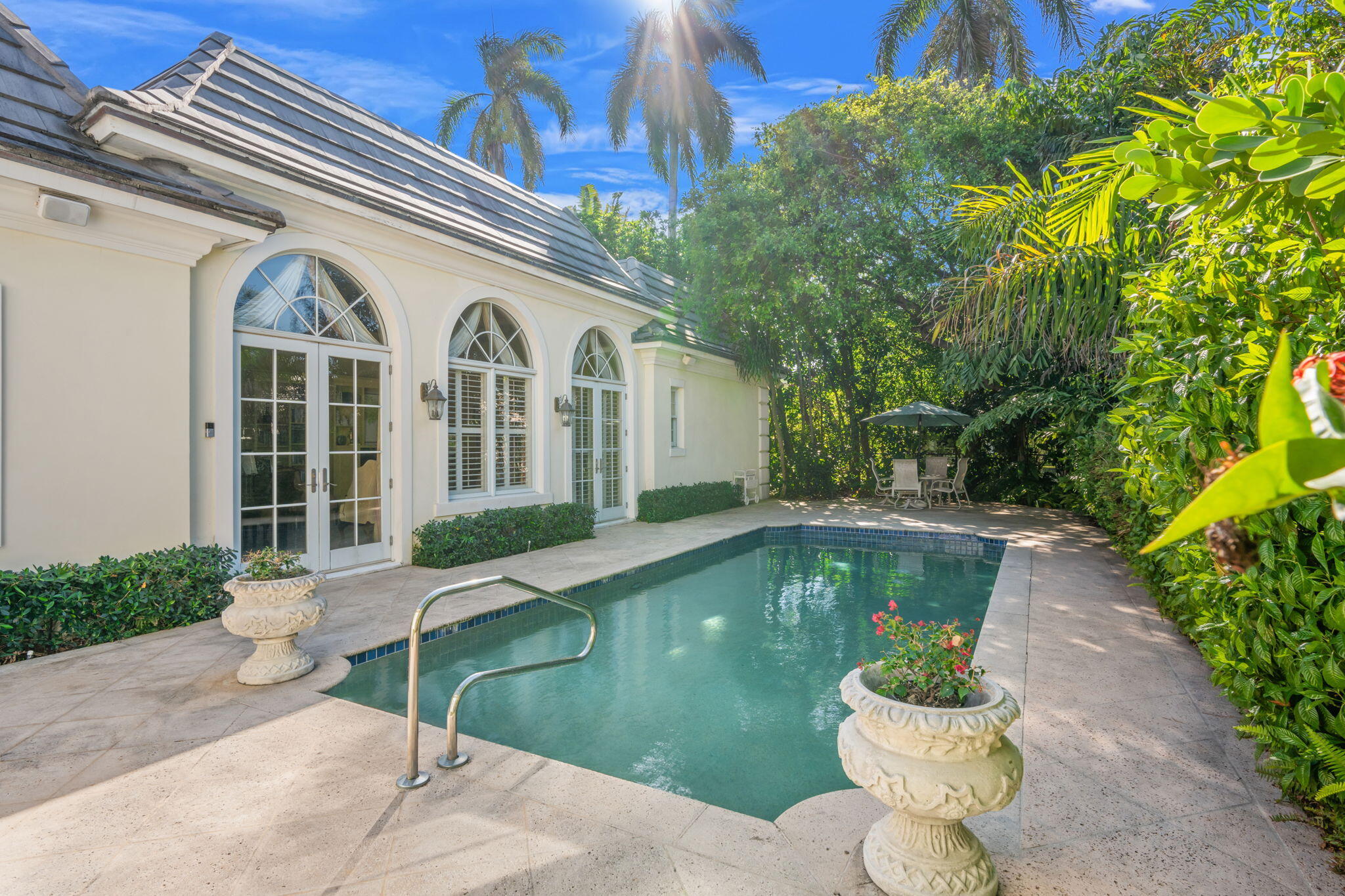 GRAHAM ECKES ACADEMY - Residential