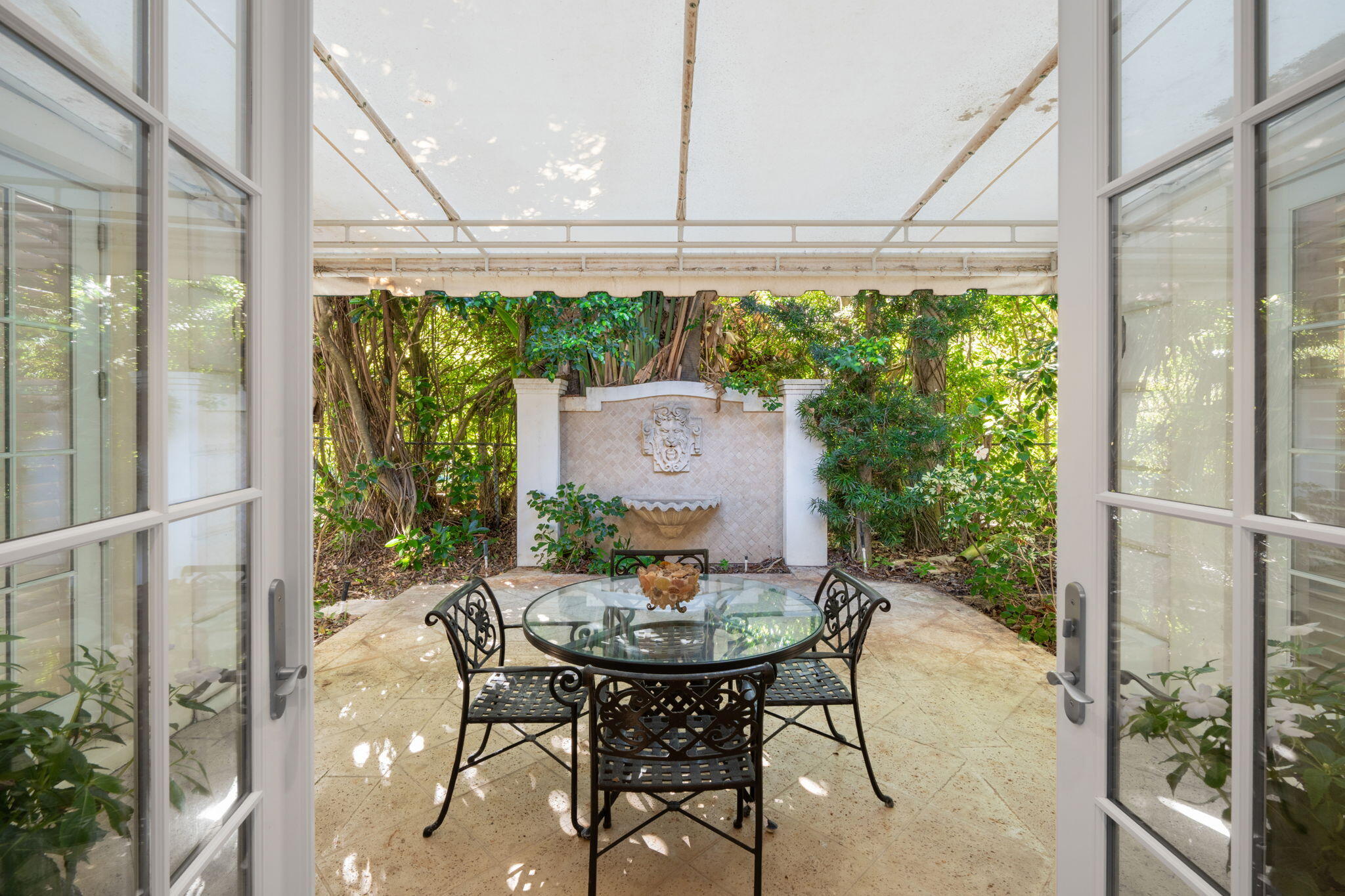 GRAHAM ECKES ACADEMY - Residential