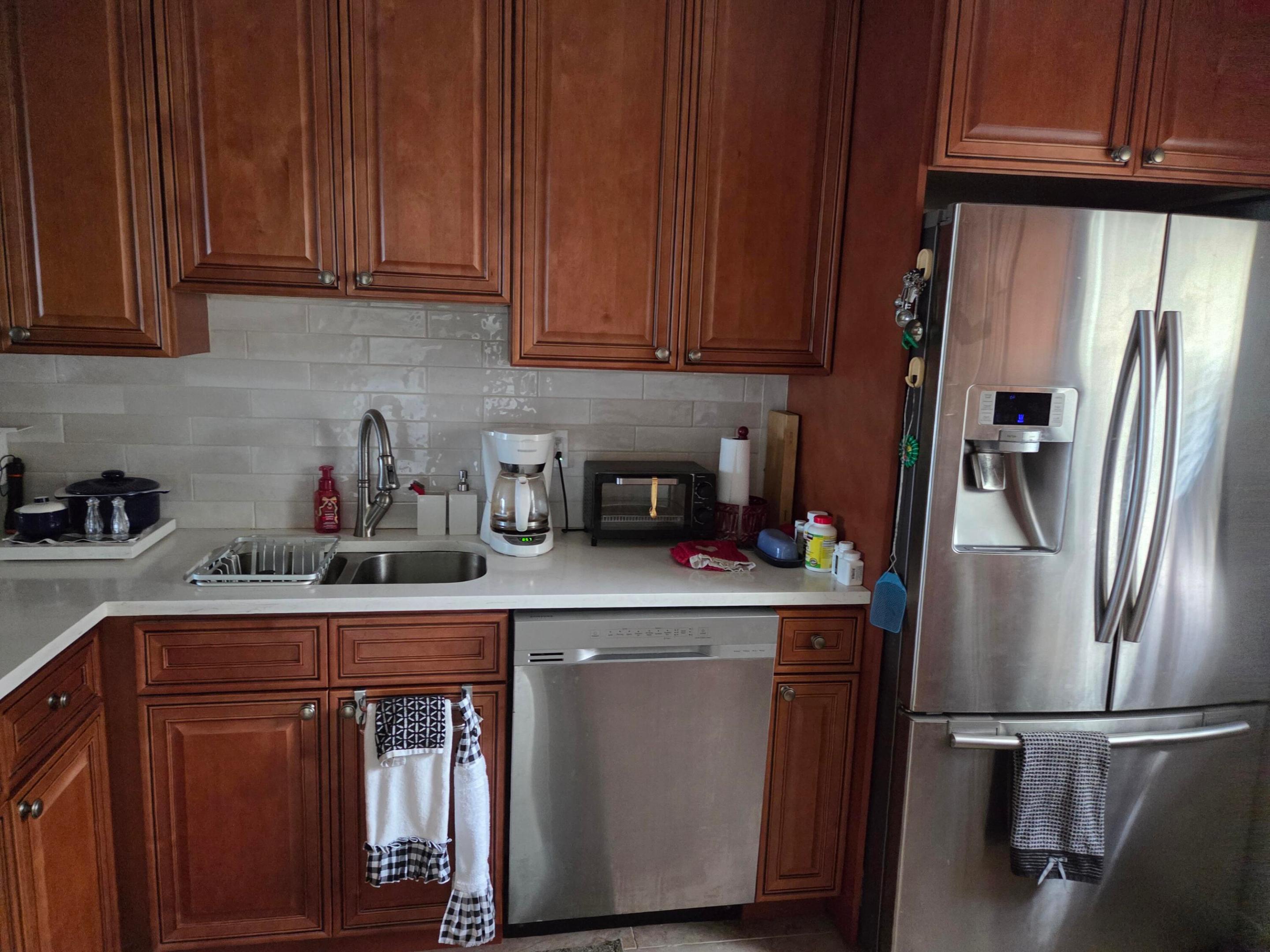 235 Lake Meryl Drive 235