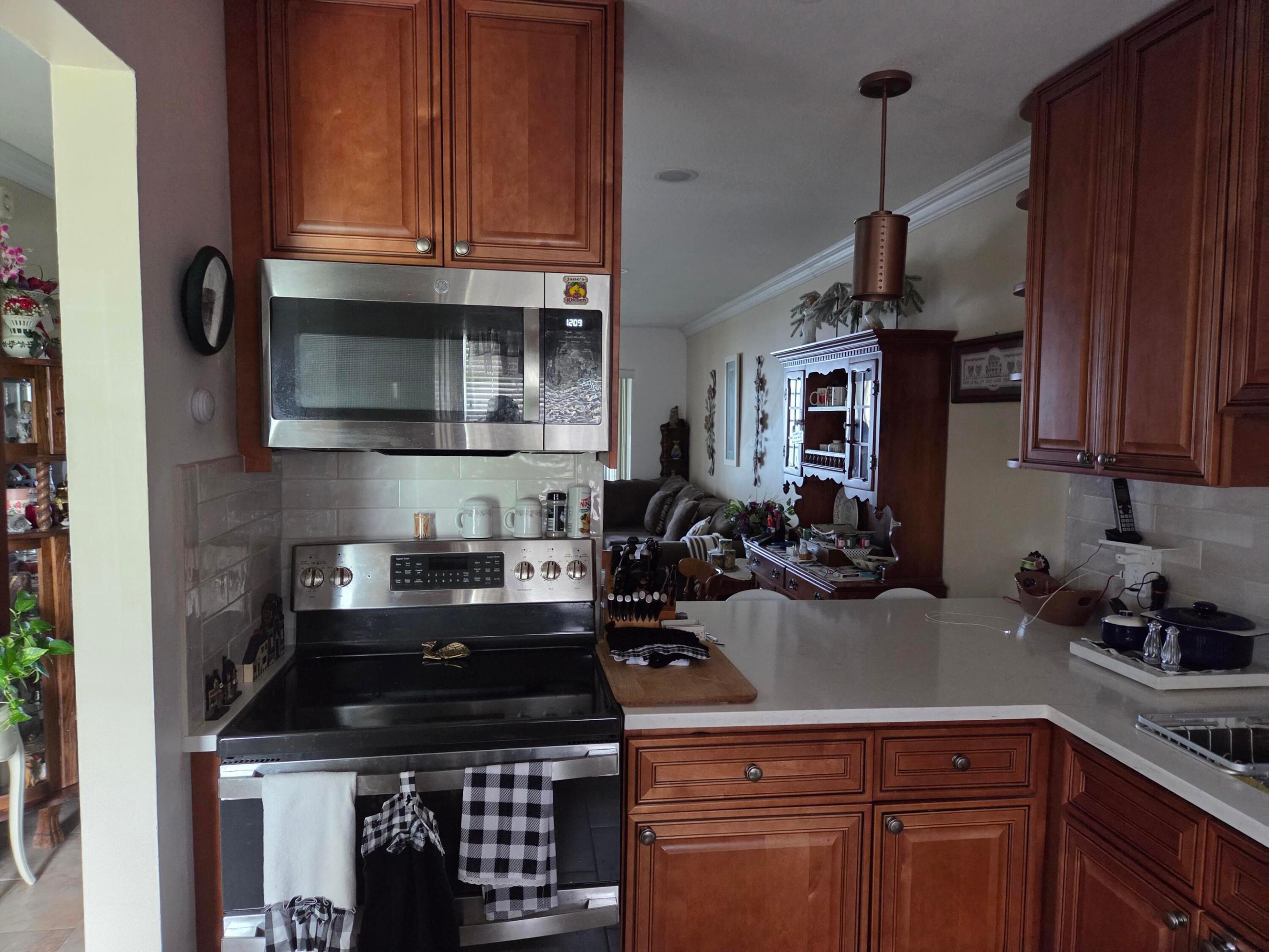 235 Lake Meryl Drive 235