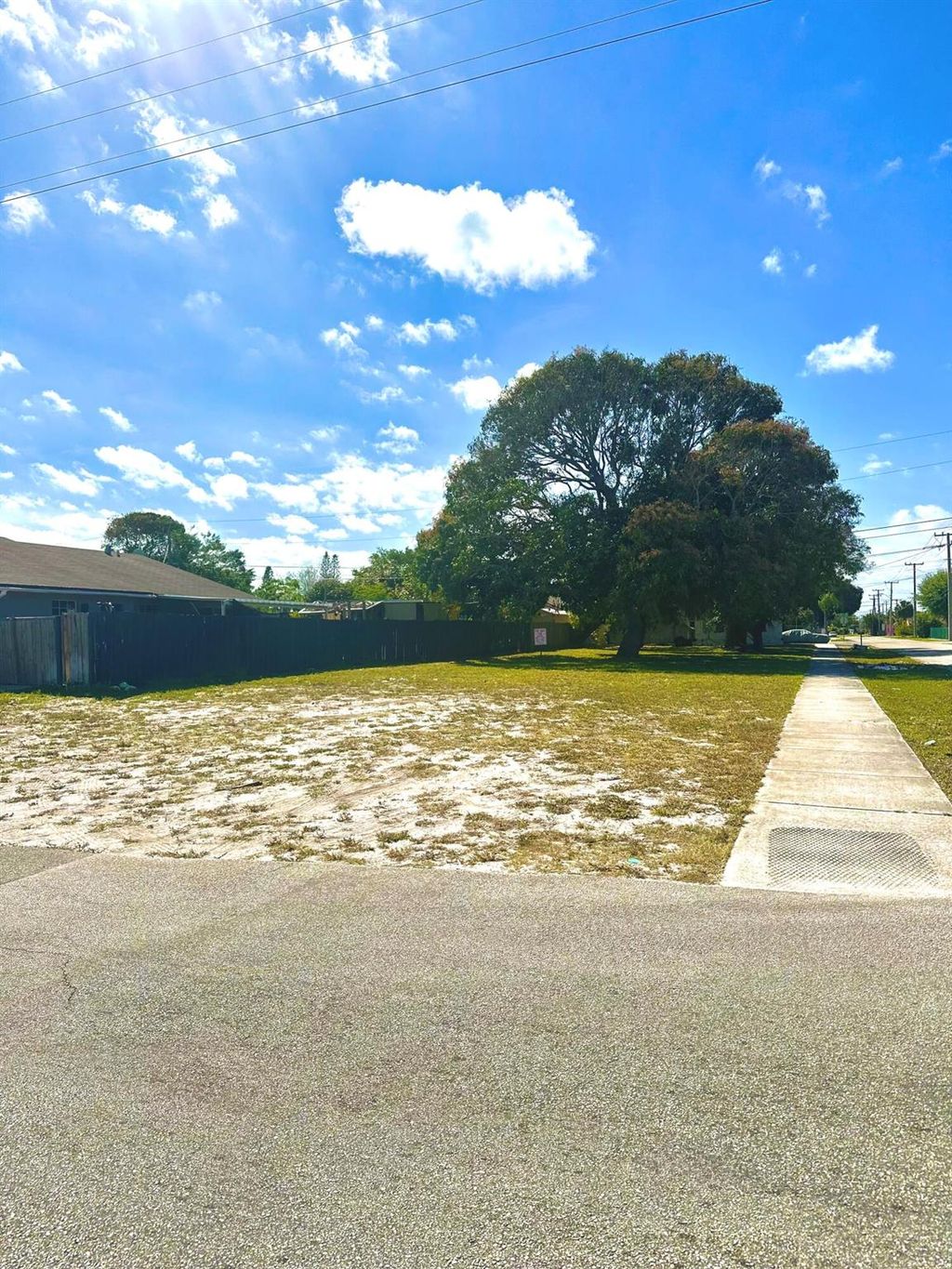 Photo of 248 NW 5th Avenue, Delray Beach, FL 33444 (MLS # R10965546)