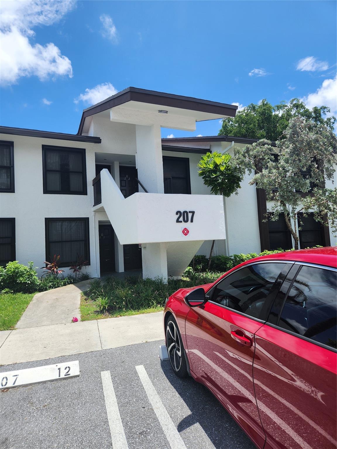 BEAUTIFUL, SPACIOUS & UPDATED ALL AGES LAKE VIEW APT., IN DESIRABLE GATED COMMUNITY. KITCHEN IS EQUIPPED WITH MODERN APPLIANCES, WASHER, DRYER, NEWER CENTRAL AIR & HEAT APX.( 3 ) MONTHS NEW, LAUNDRY AND STORAGE ROOMS & MORE...APX.(7) DAYS FOR HOA APPROVAL. ENJOY POOL, GYM, TENNIS, BASKETBALL AND PICNIC AREA.