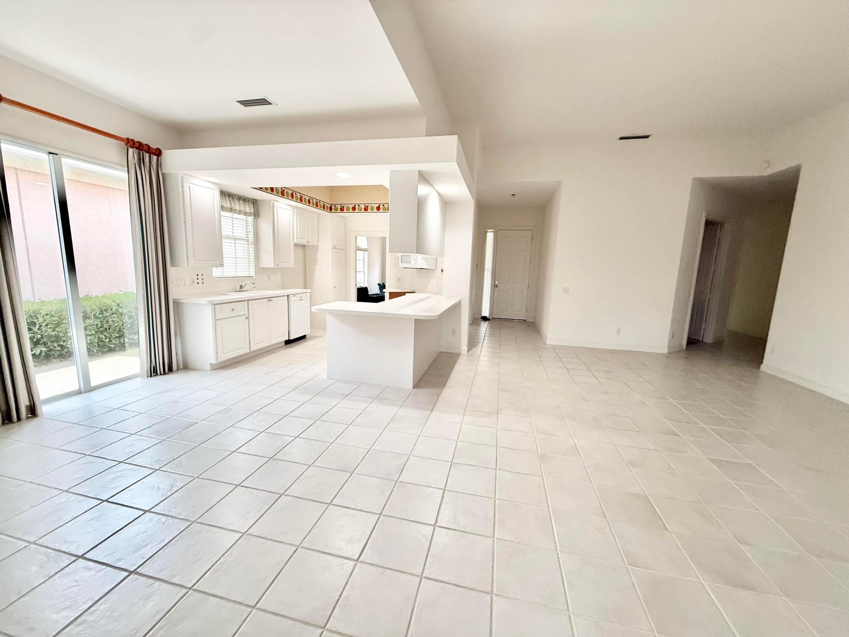 RIVERWALK 12 - Residential