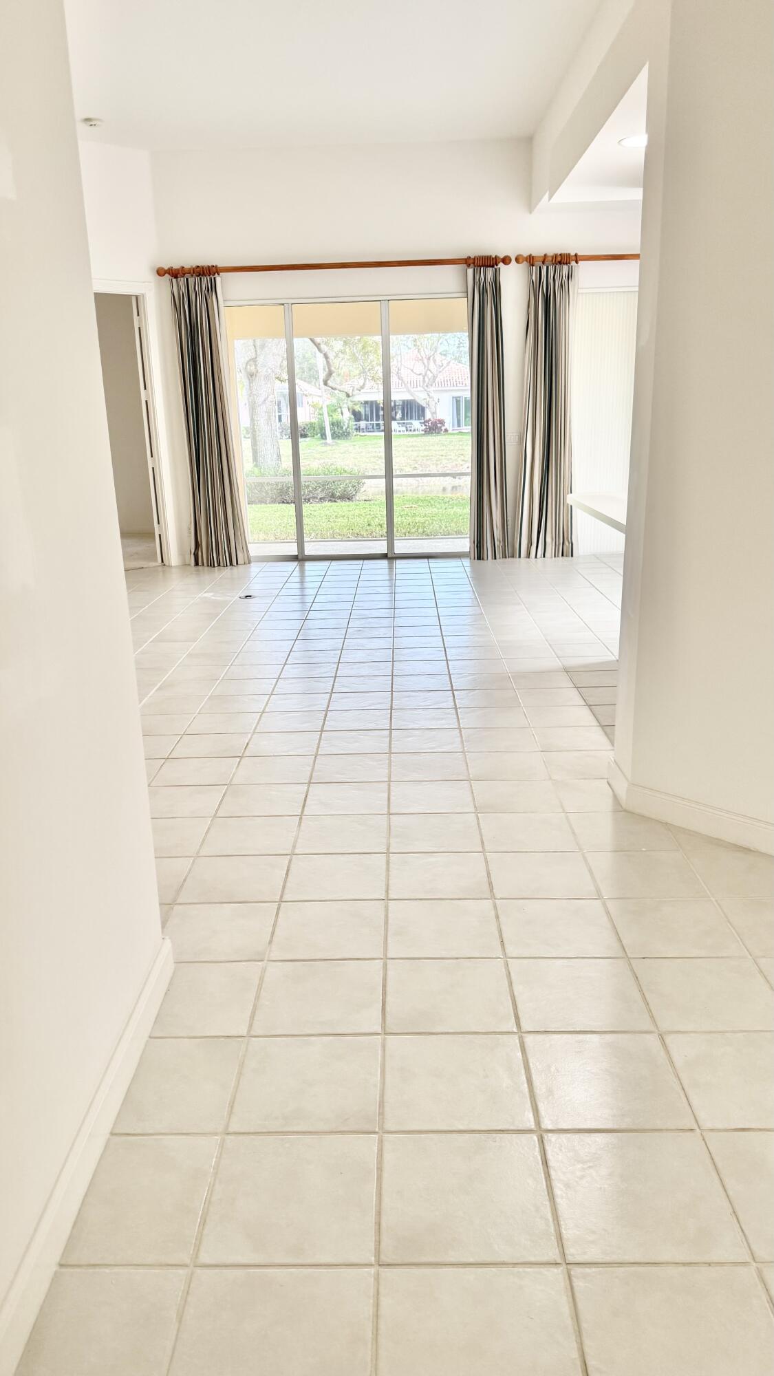 RIVERWALK 12 - Residential