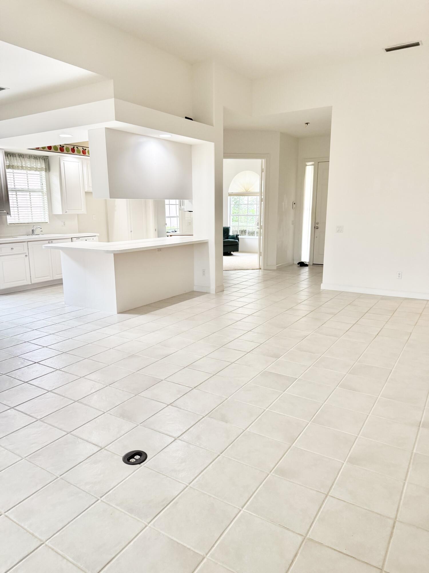 RIVERWALK 12 - Residential