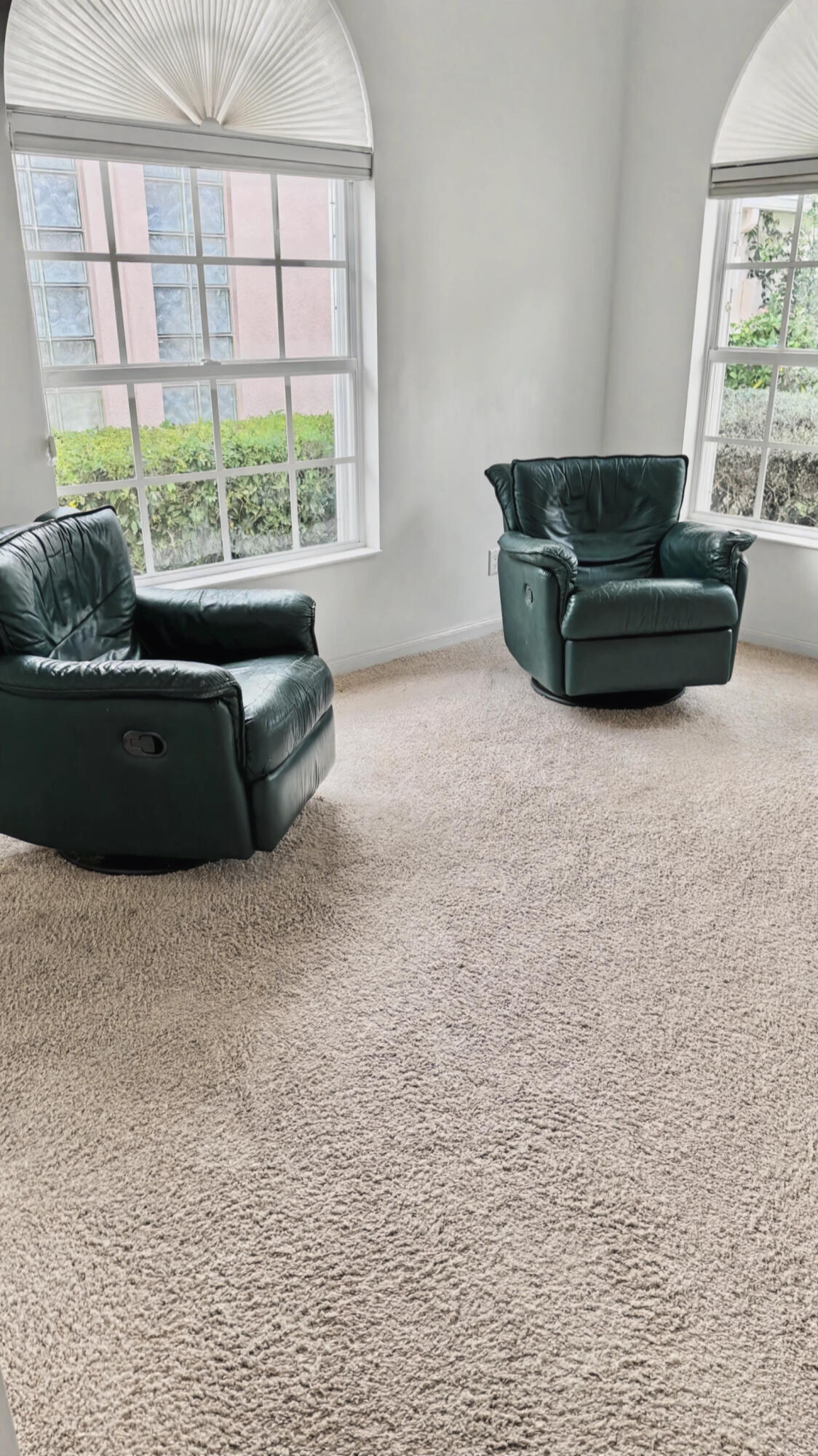 RIVERWALK 12 - Residential