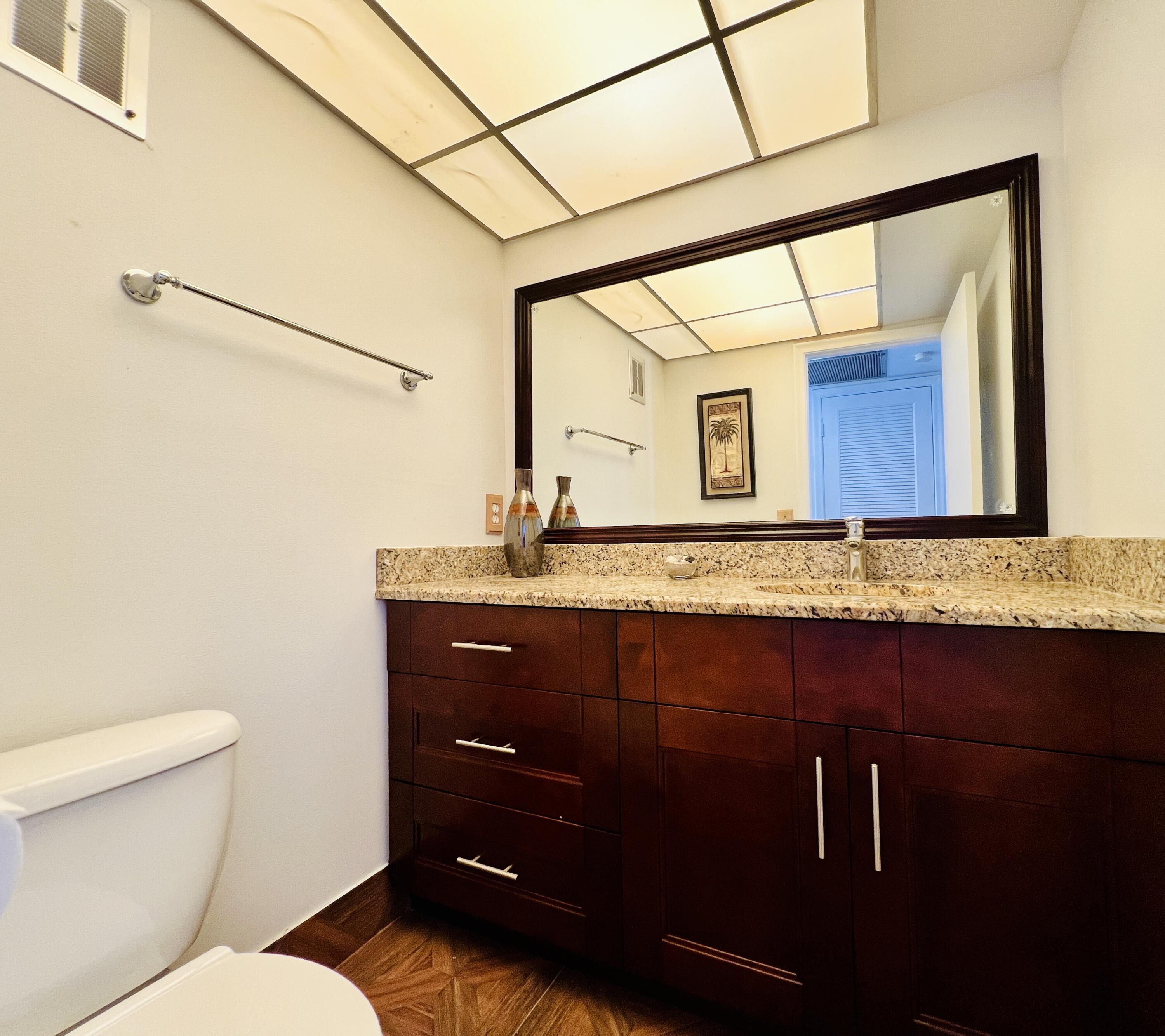 CENTURY VILLAGE - WELLING - Residential