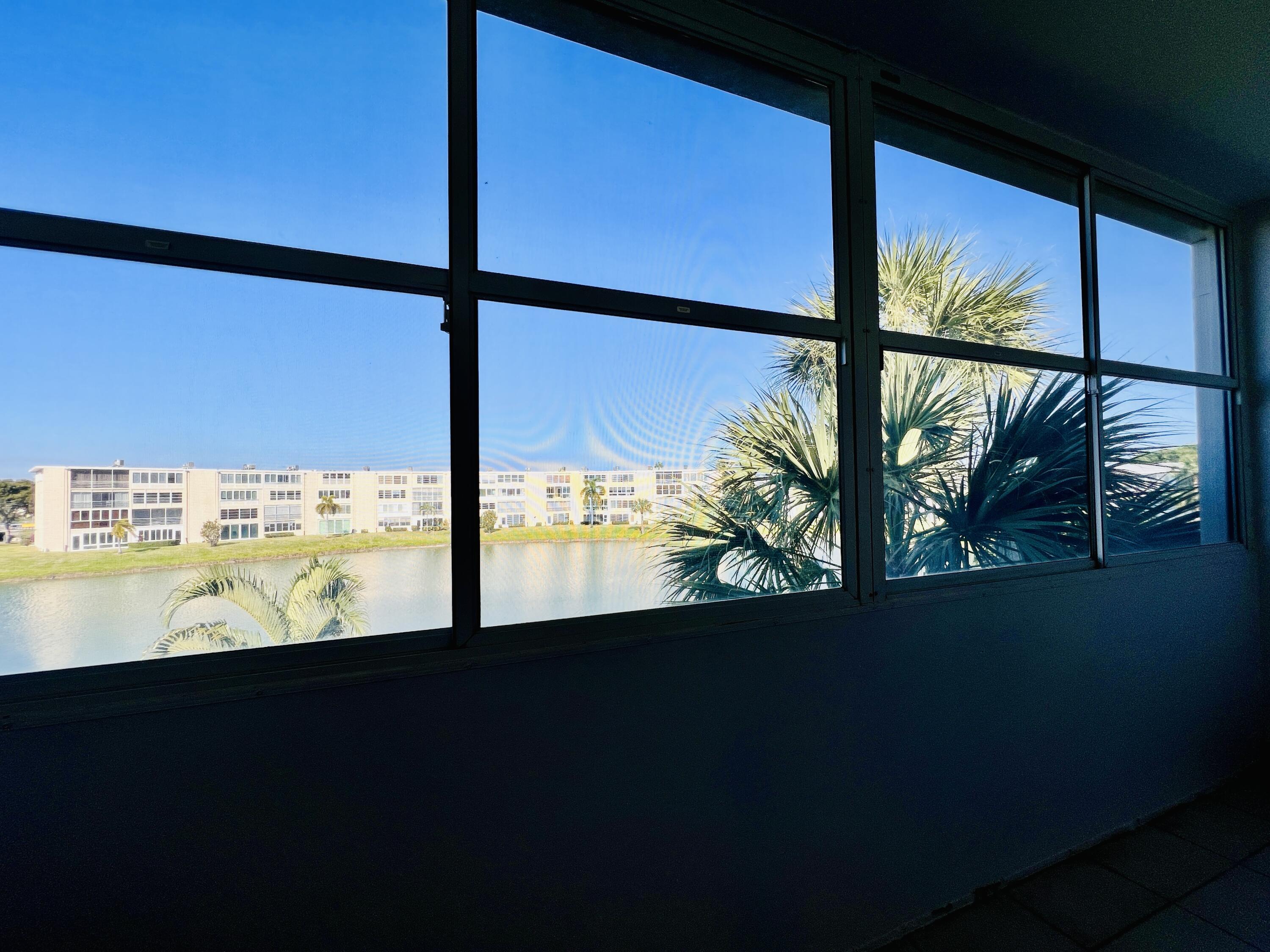 CENTURY VILLAGE - WELLING - Residential