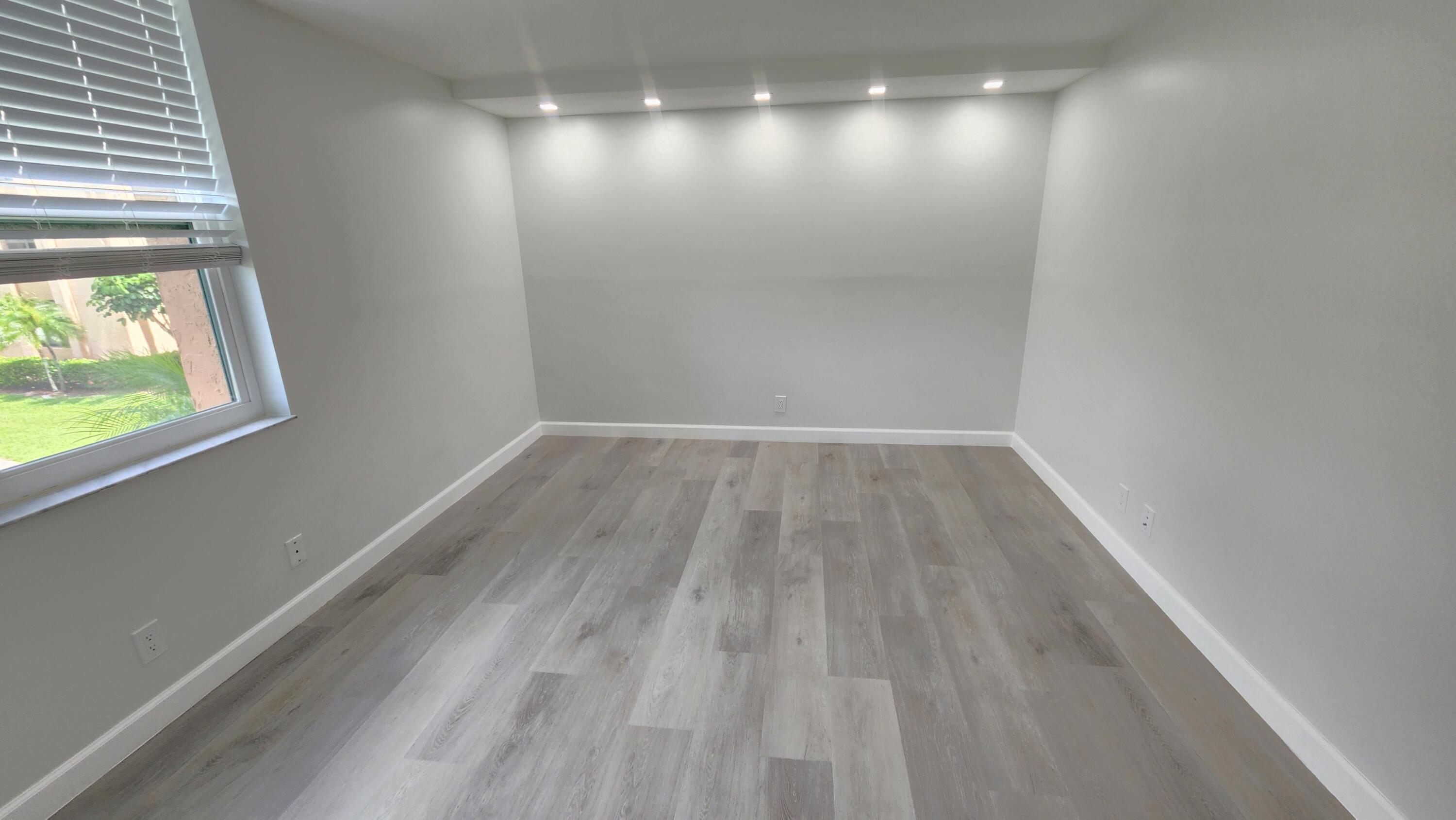 LAVERS DELRAY RACQUET CLUB CONDO - Residential Lease