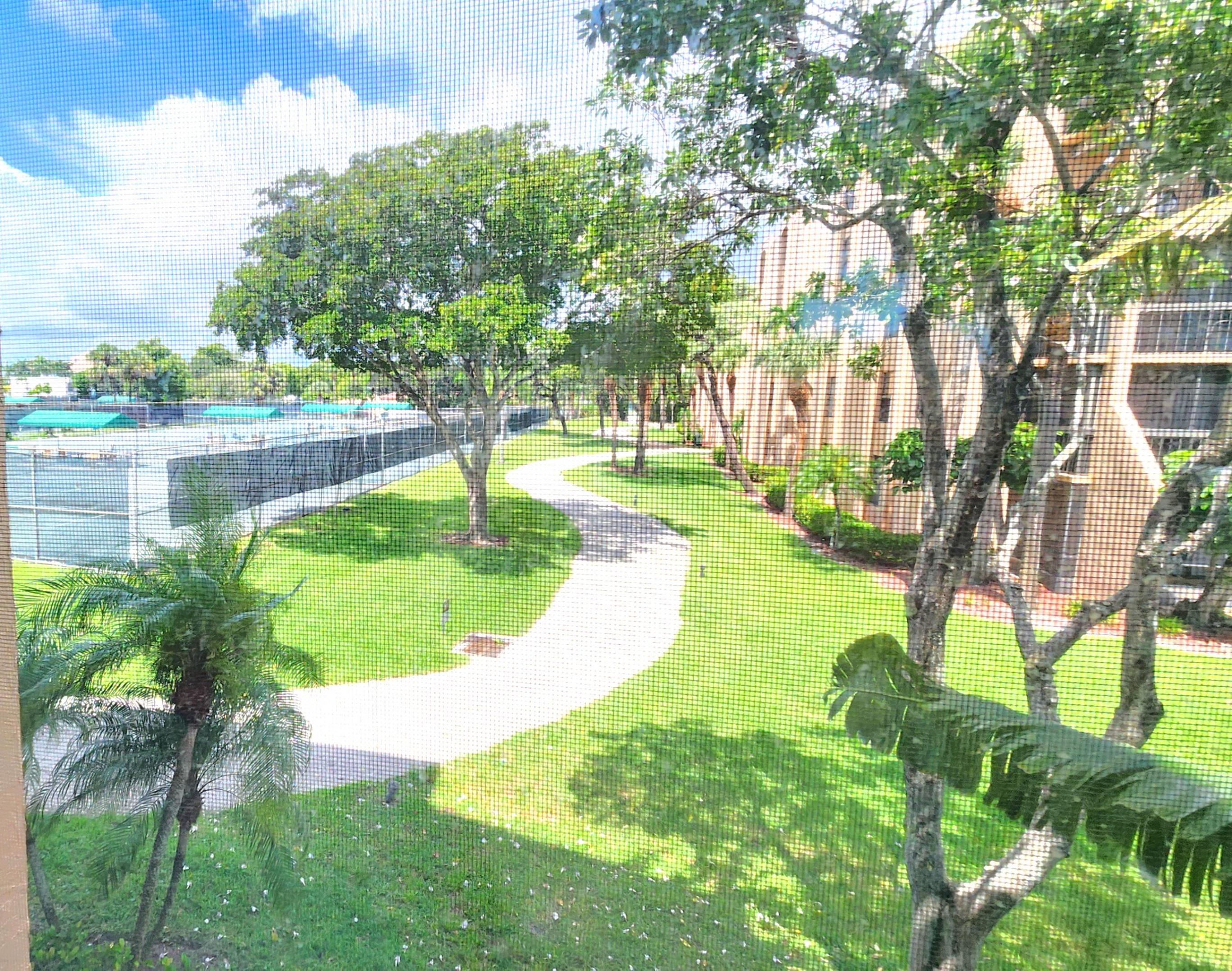 LAVERS DELRAY RACQUET CLUB CONDO - Residential Lease