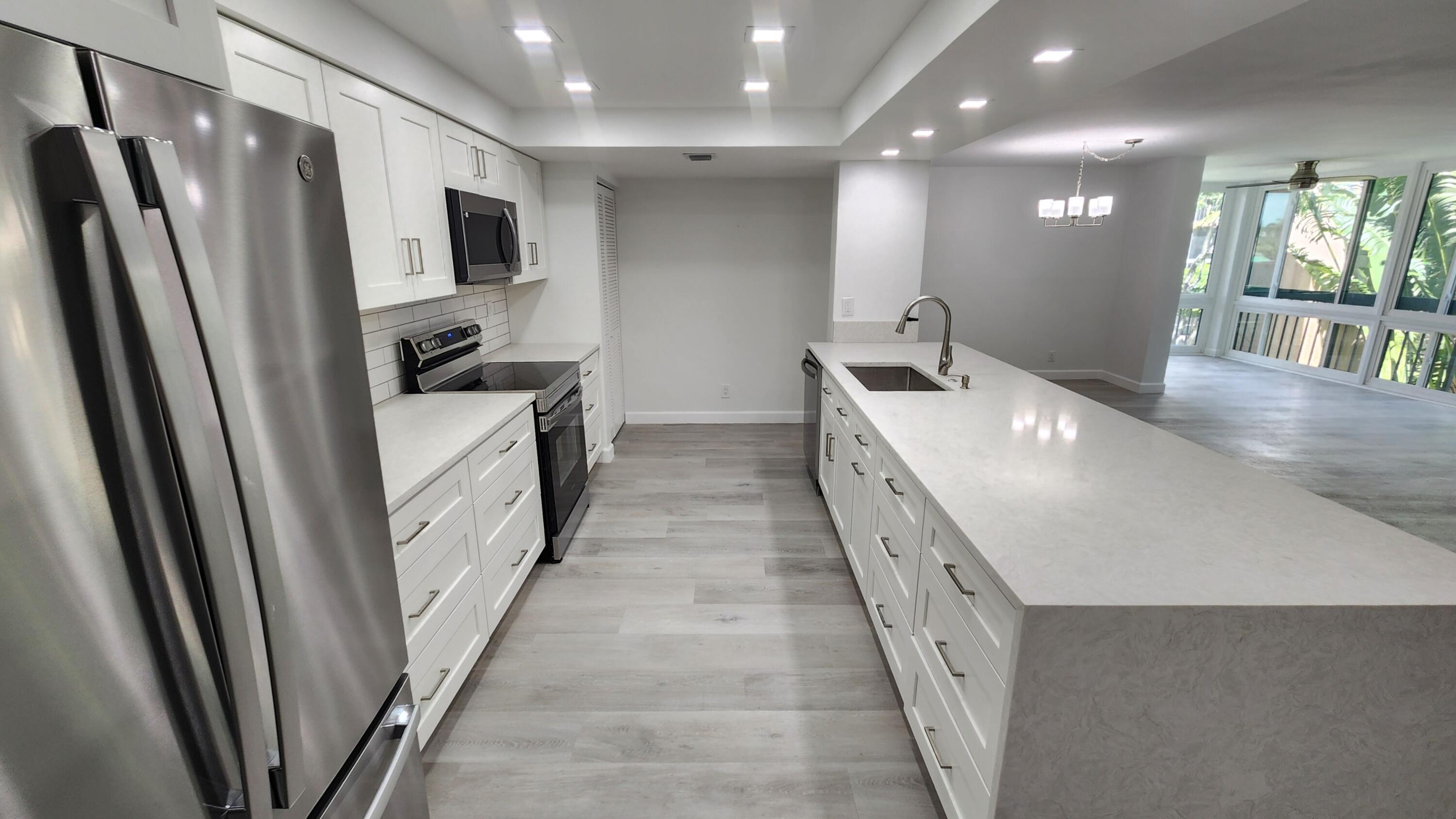 LAVERS DELRAY RACQUET CLUB CONDO - Residential Lease