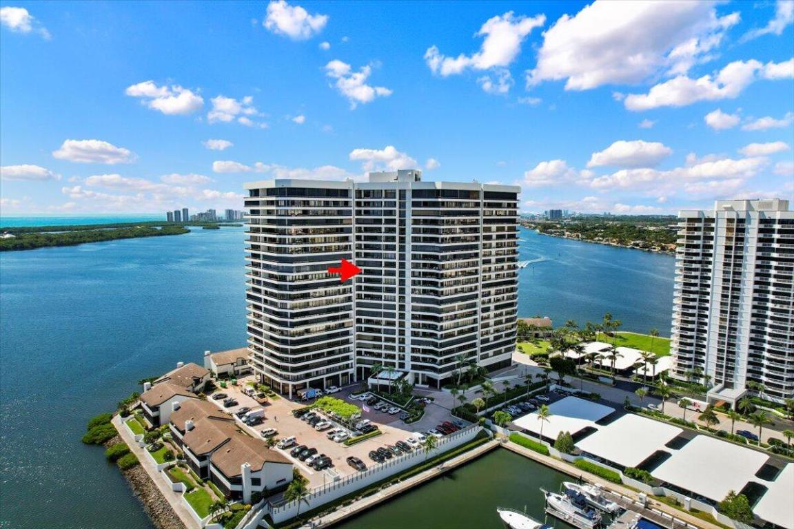OLD PORT COVE LAKE POINT TOWER CONDO - Residential