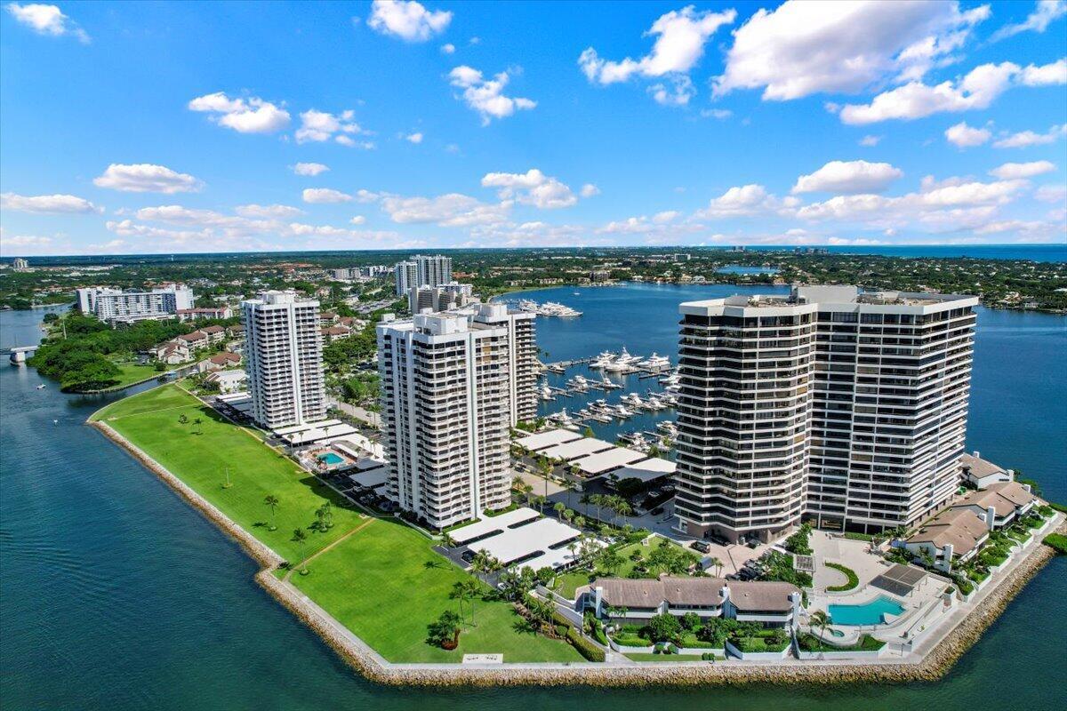 OLD PORT COVE LAKE POINT - Residential