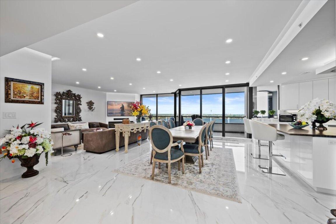 100 Lakeshore Drive 1454