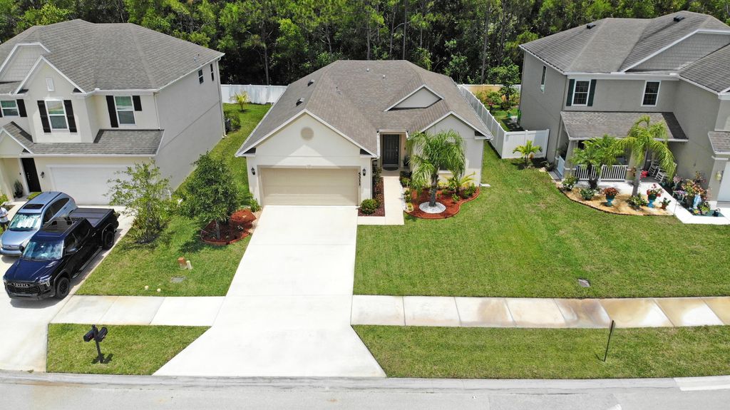 Photo of 5311 NW Wisk Fern Circle, Port Saint Lucie, FL 34986 (MLS # R11091192)