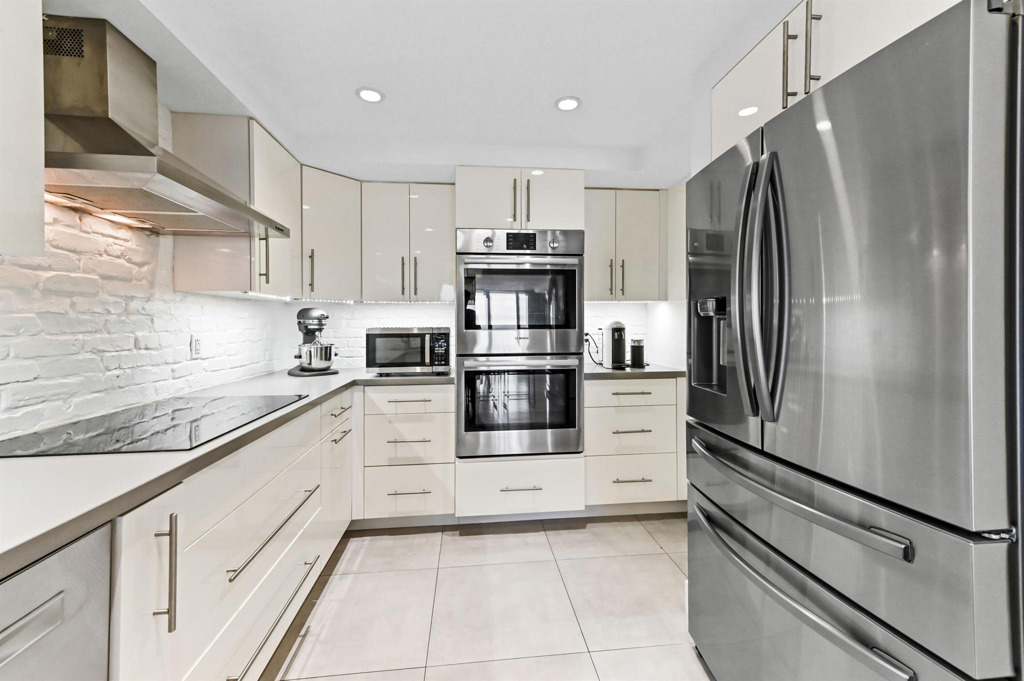 LANDS OF THE PRESIDENT CO - Residential