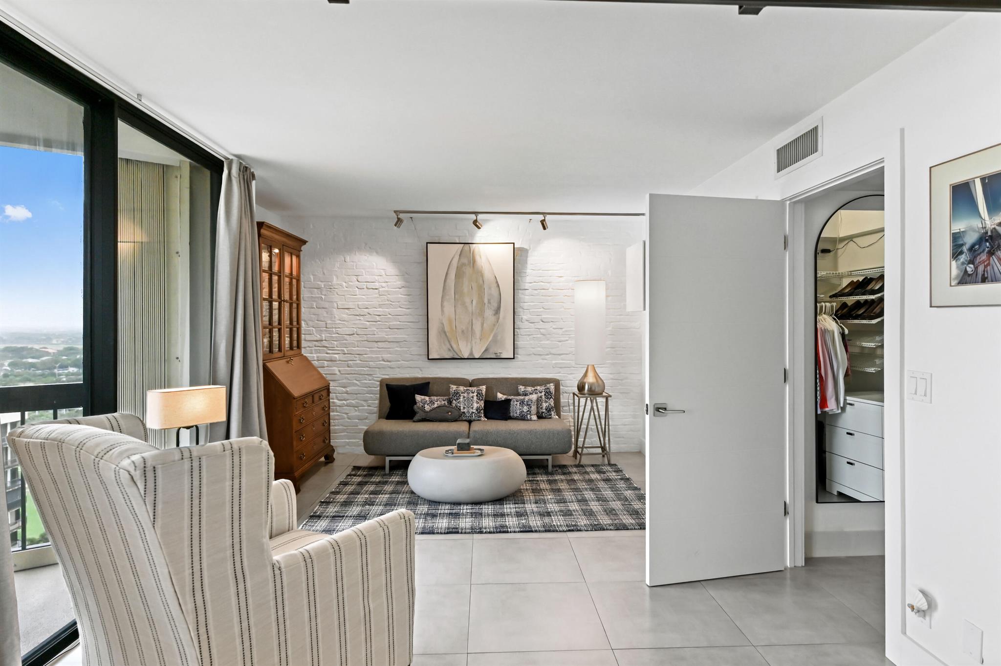 LANDS OF THE PRESIDENT CO - Residential