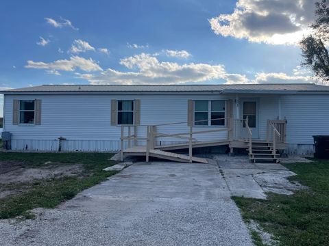 A home in Okeechobee