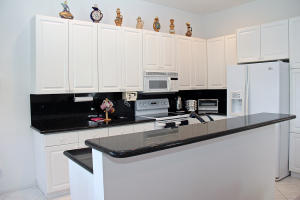 CASCADE LAKES - Residential