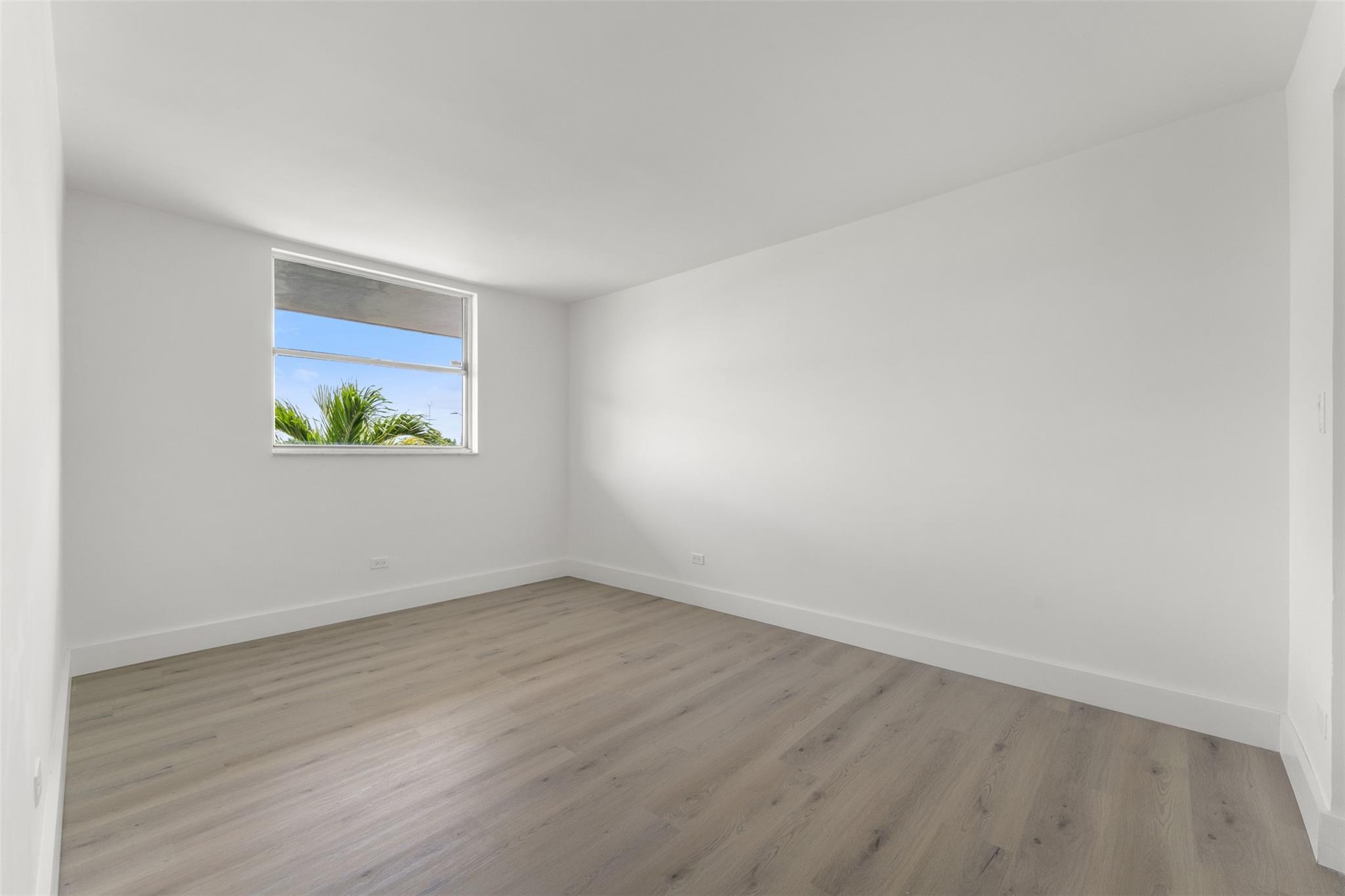 Royal Oaks - Residential