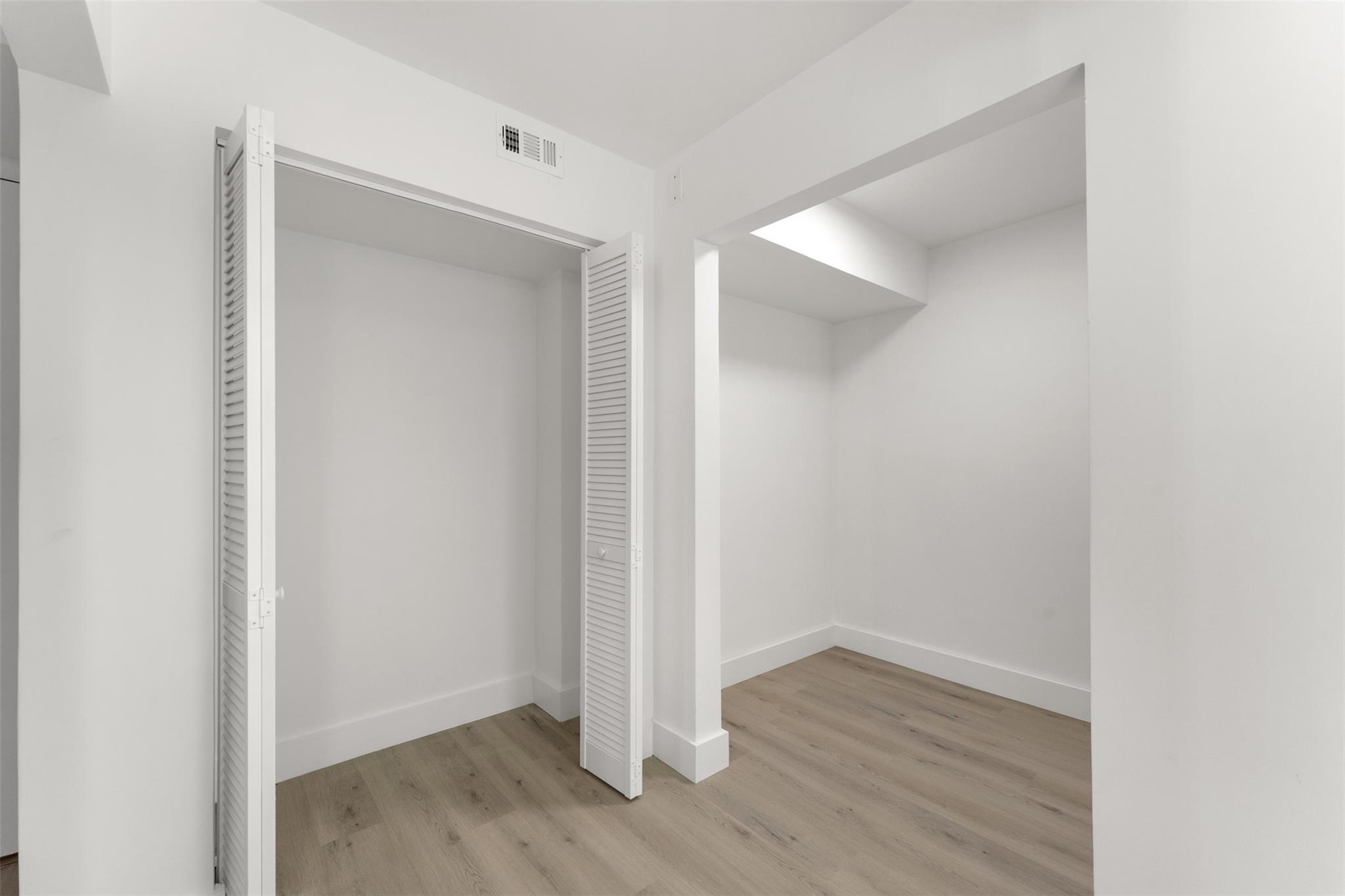 Royal Oaks - Residential
