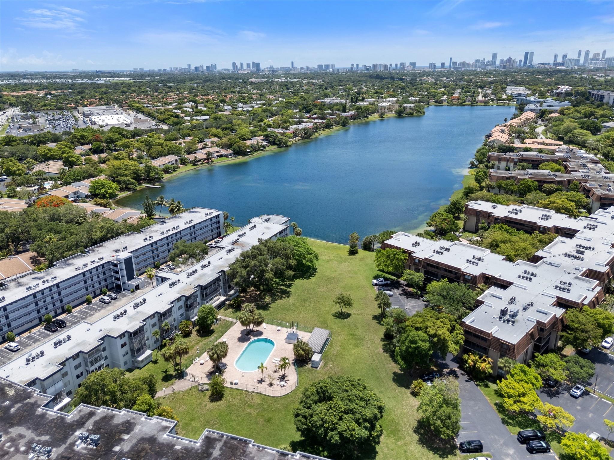 Royal Oaks - Residential