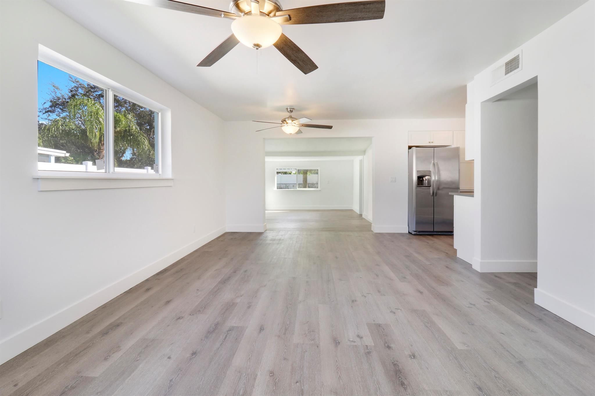 View photos, virtual tours, details... 18975 SE Homewood Avenue