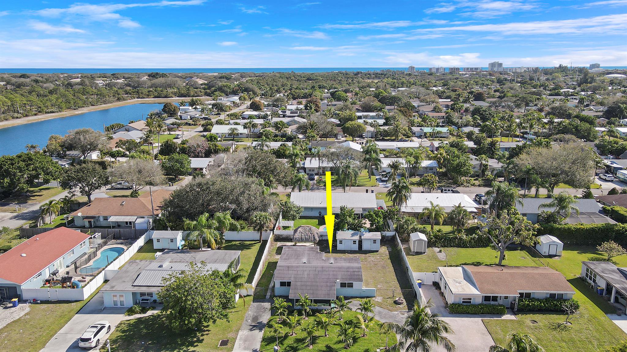 View photos, virtual tours, details... 18975 SE Homewood Avenue
