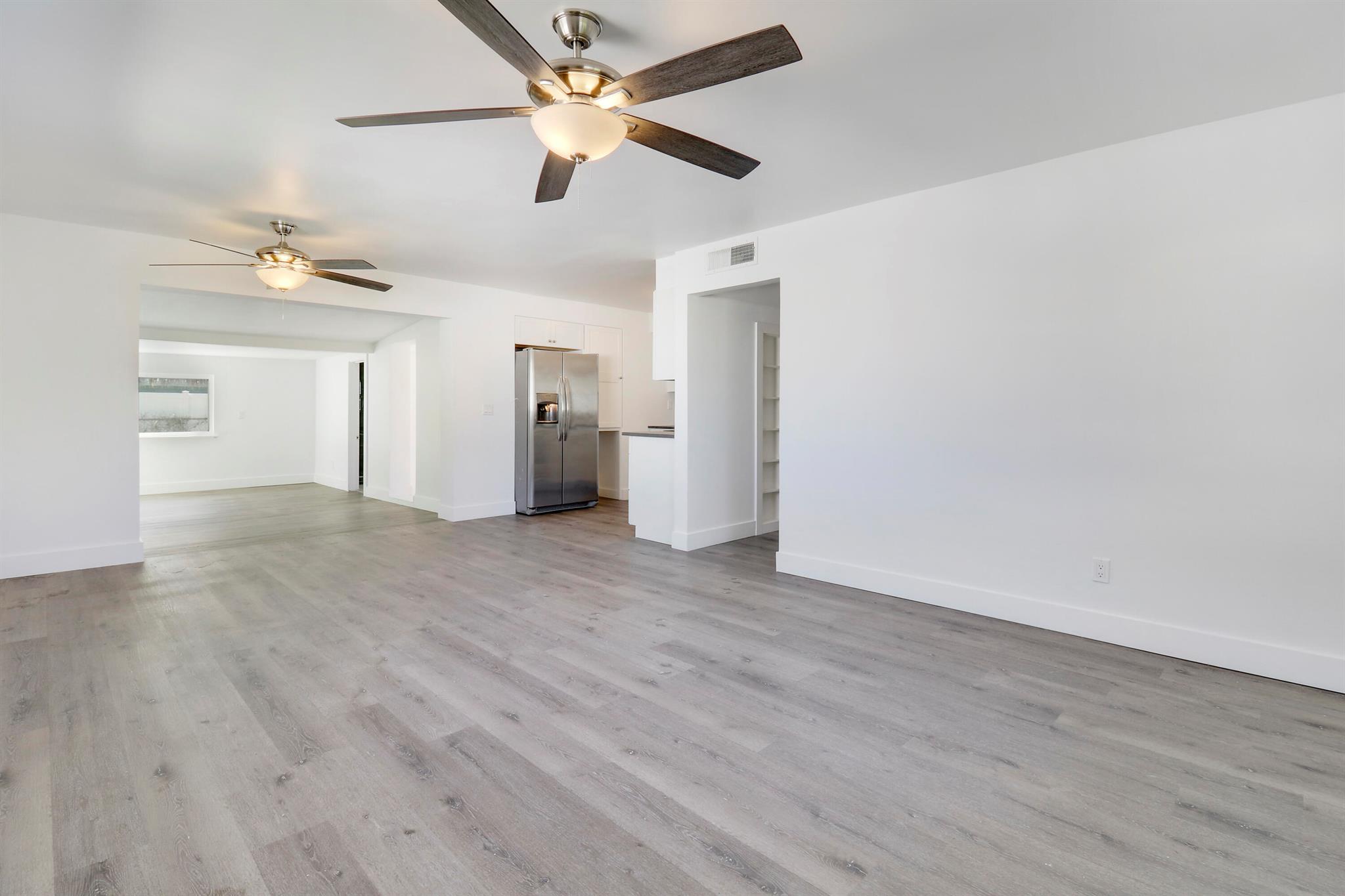 View photos, virtual tours, details... 18975 SE Homewood Avenue