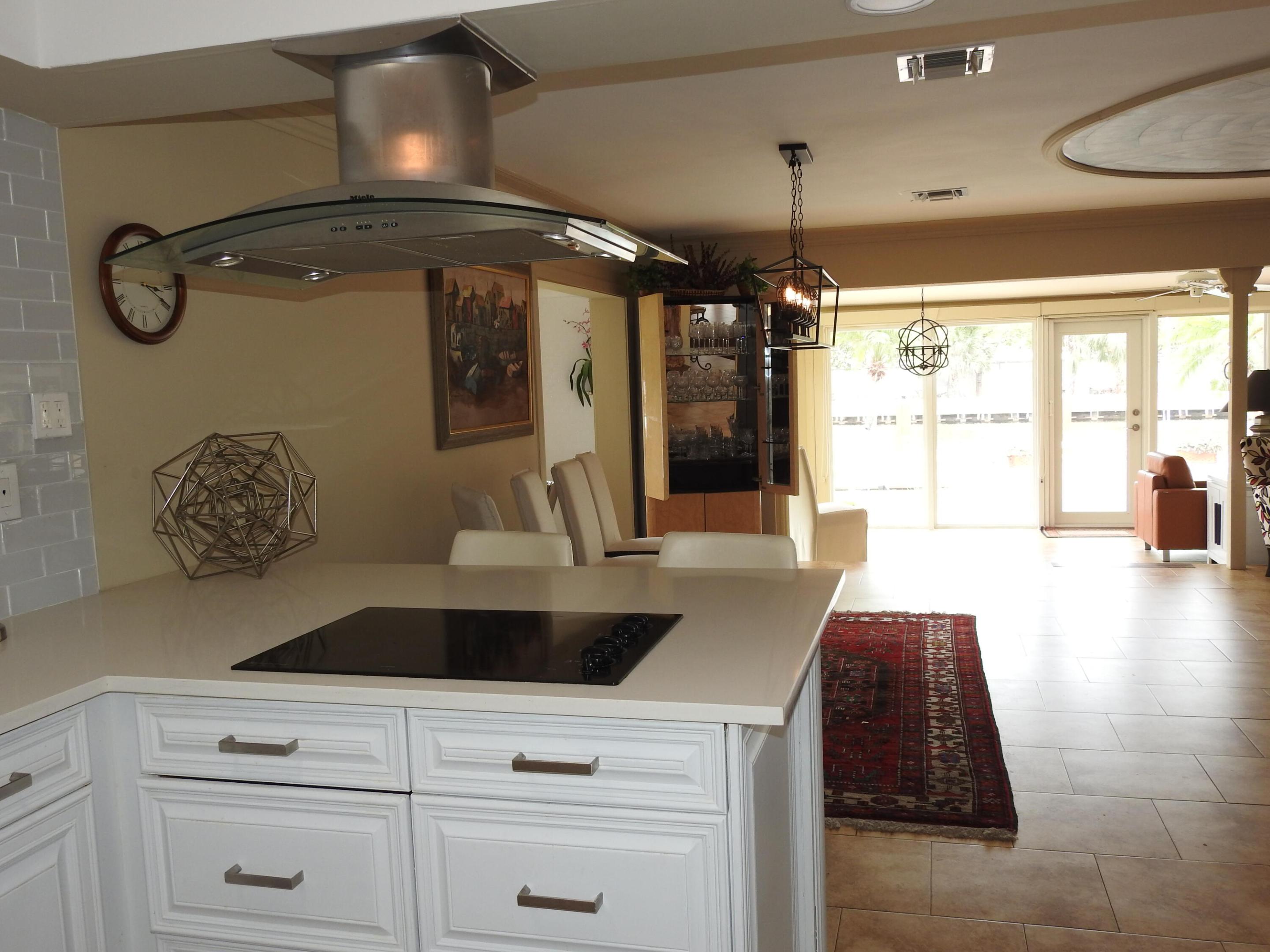 CORAL POINT - Residential