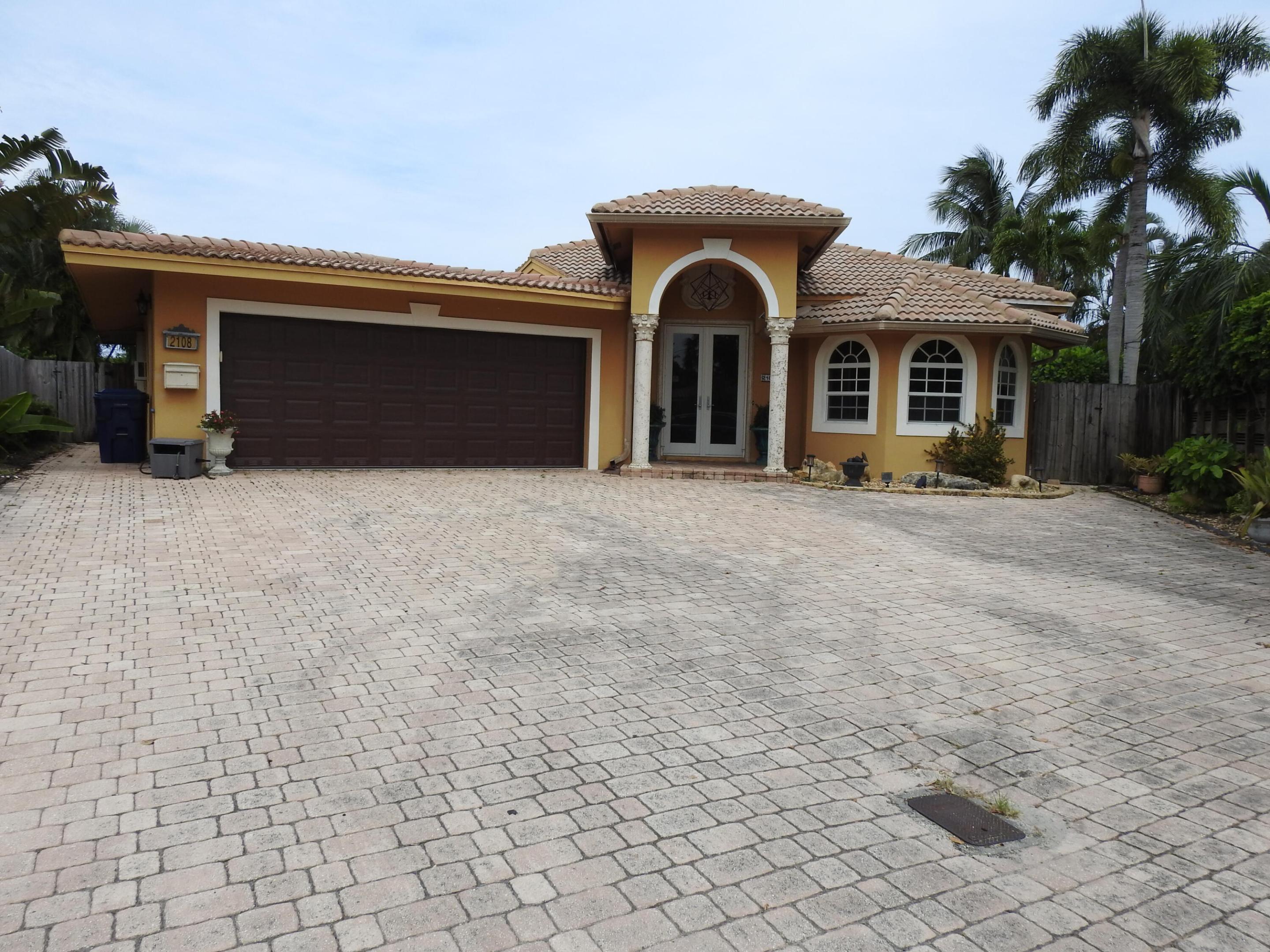 CORAL POINT - Residential
