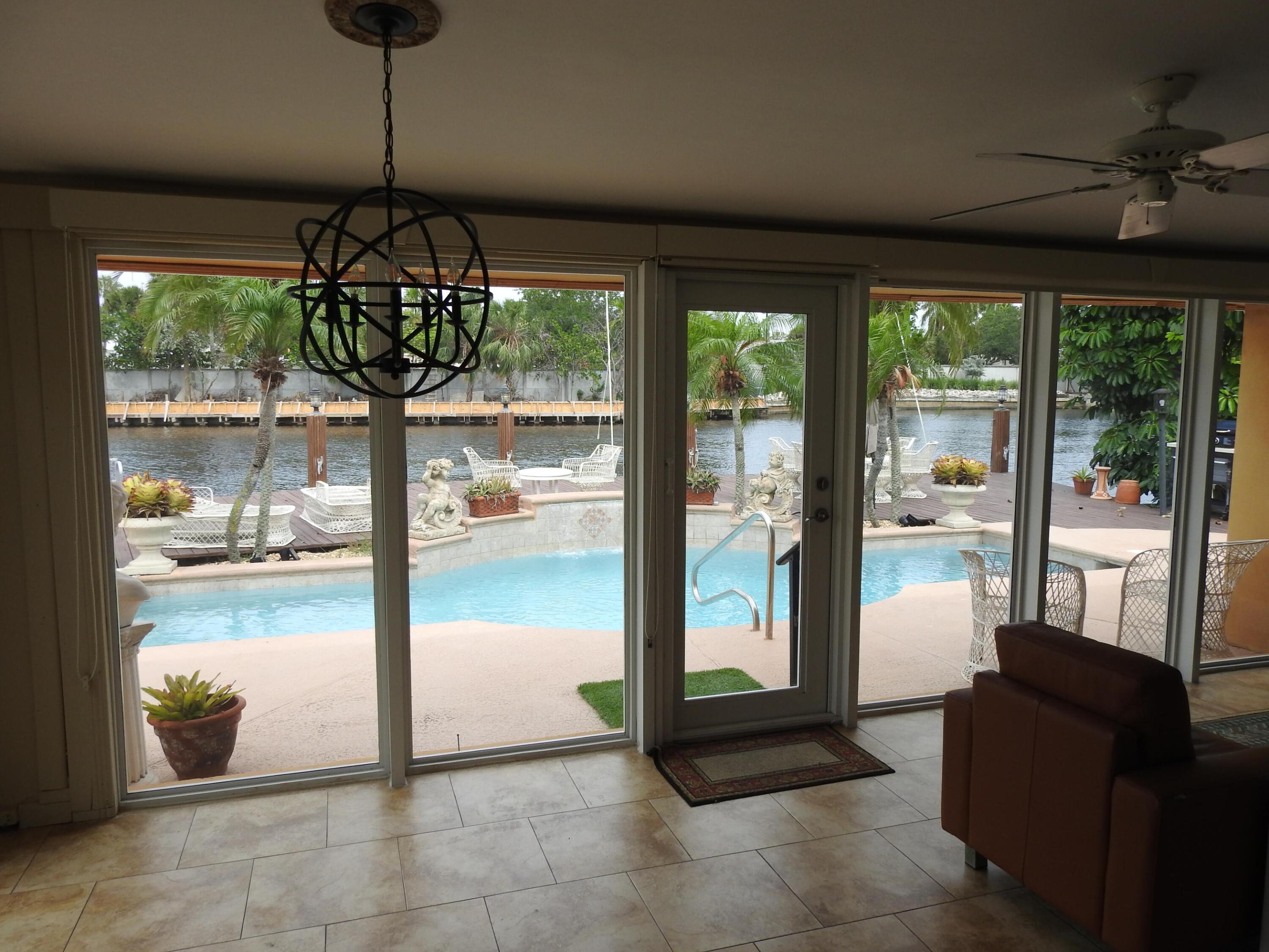 CORAL POINT - Residential