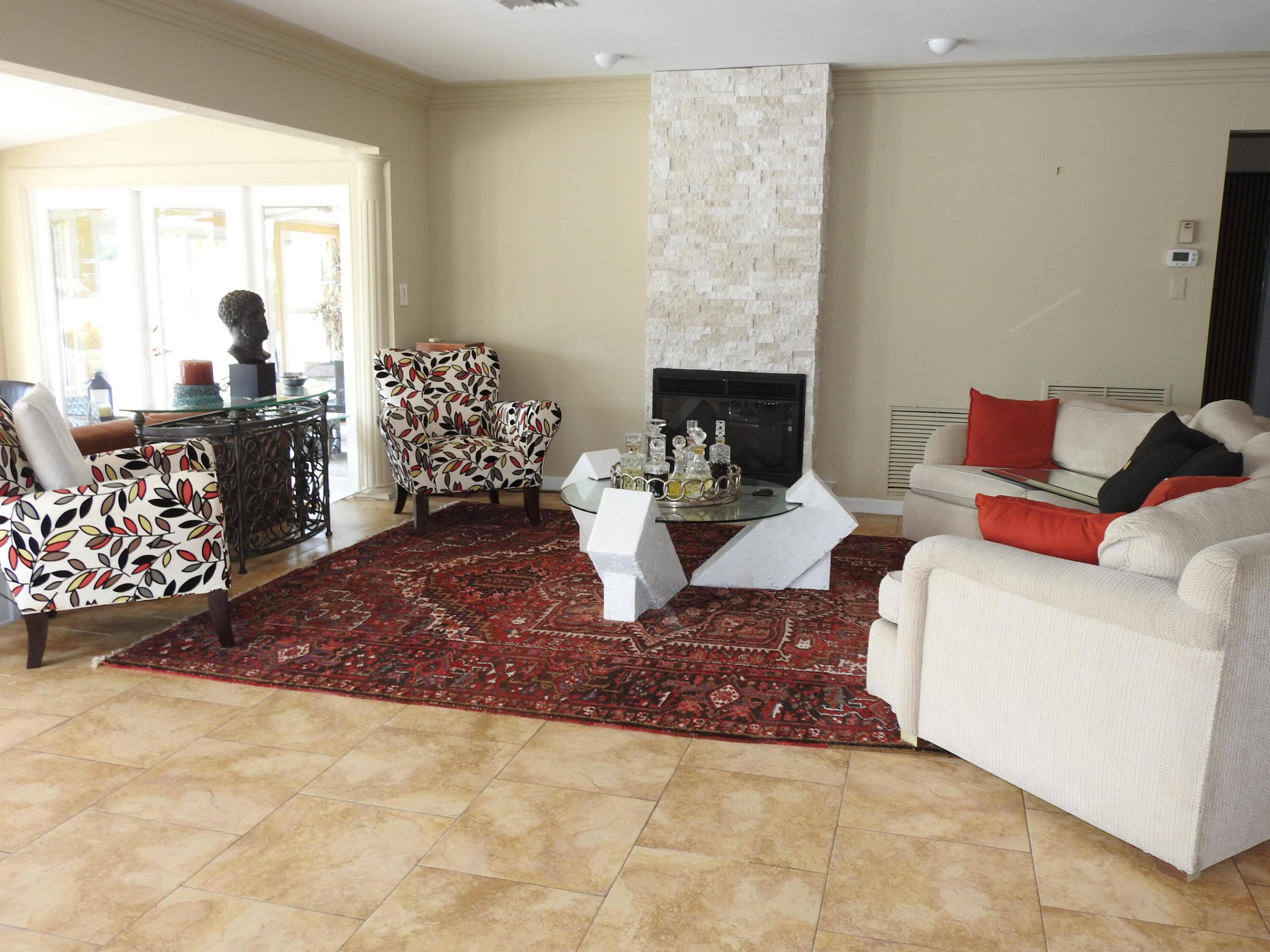 CORAL POINT - Residential